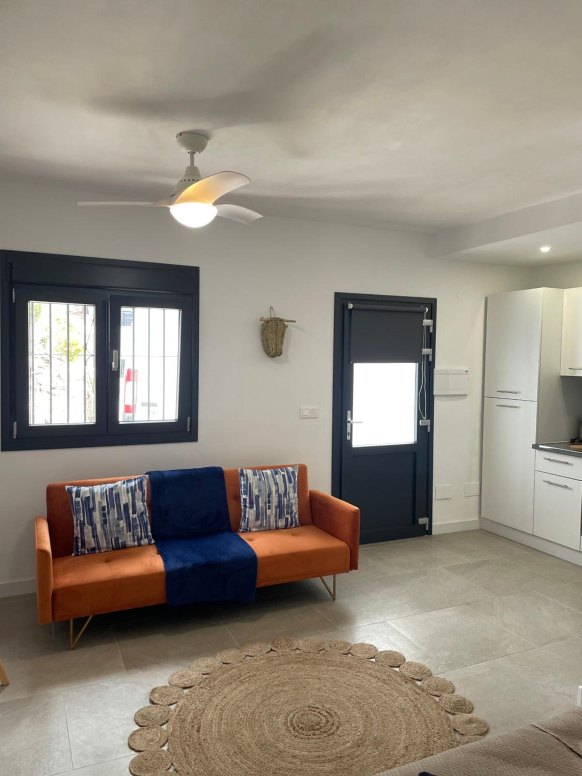 Studio Apartment photo 3