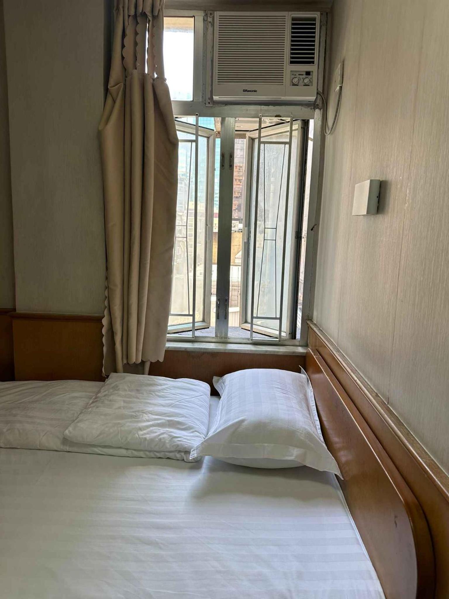 Single Room with Private Bathroom