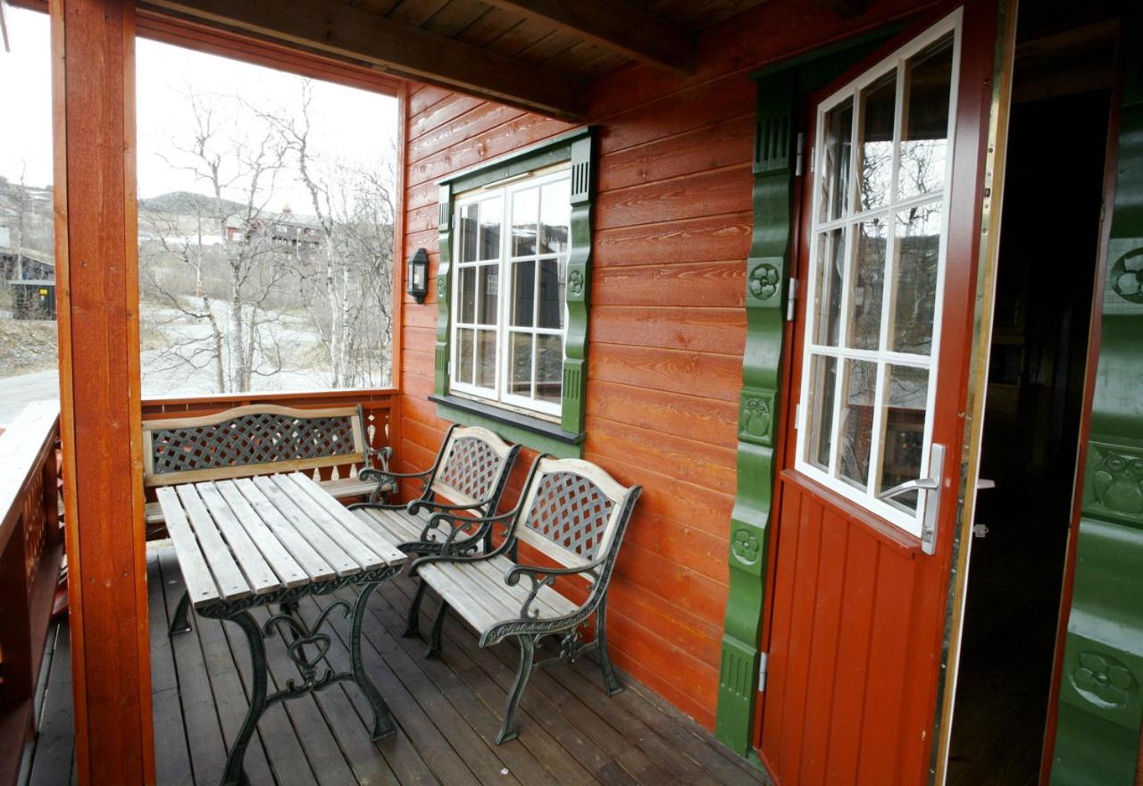 Five-Bedroom Cabin photo 2