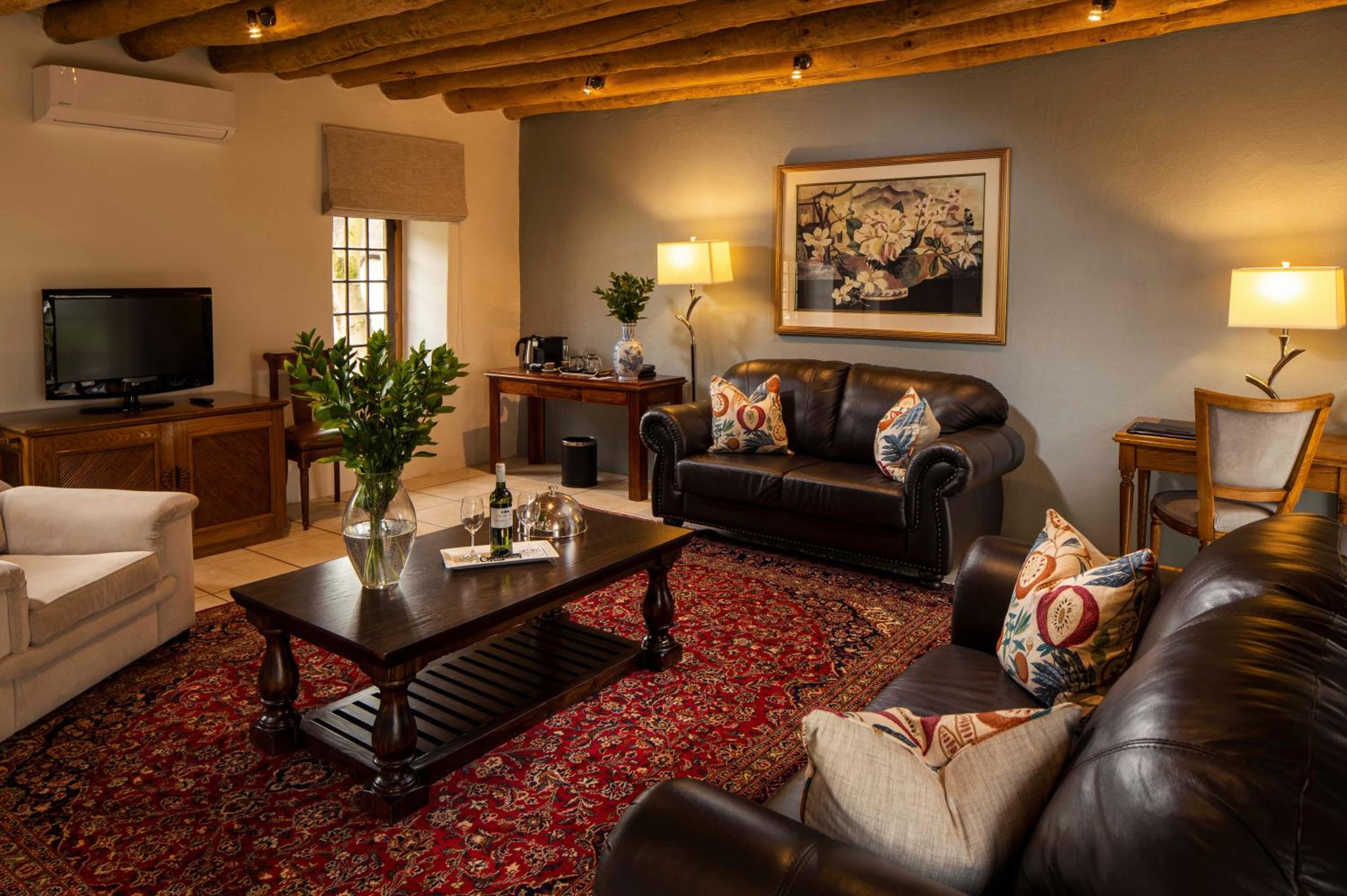 Heritage Suite - Photo 5