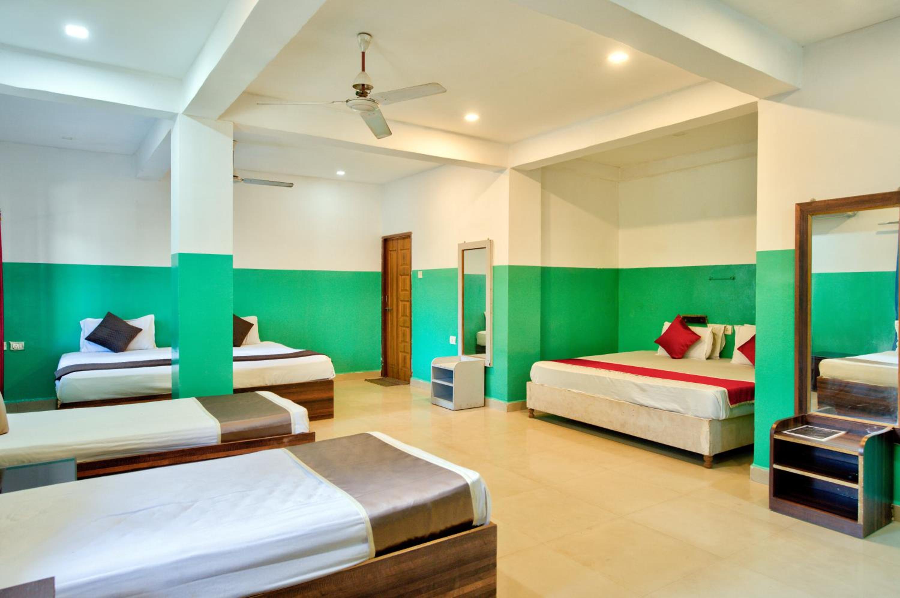 Premium Quadruple Room