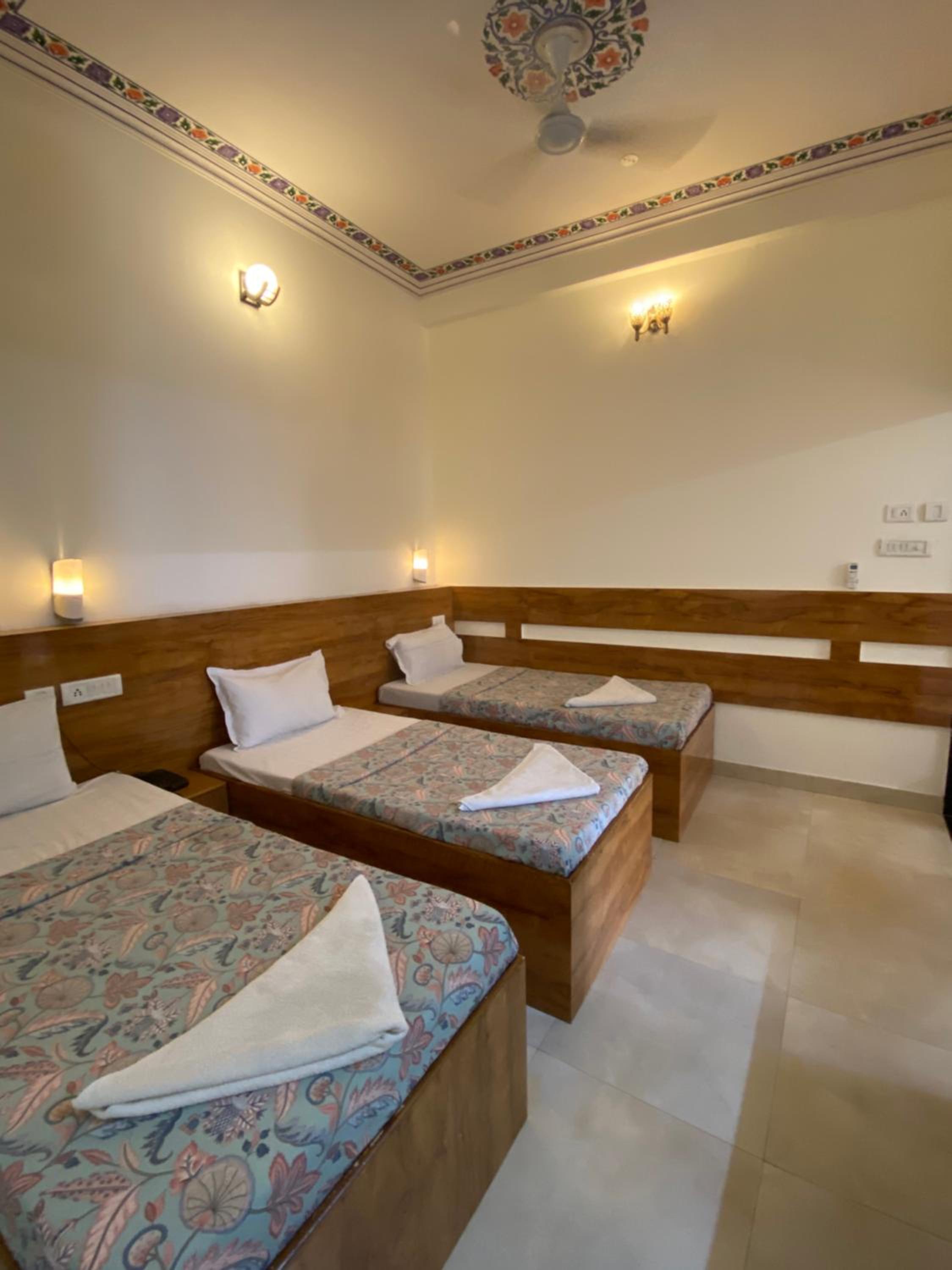 Deluxe Family Room