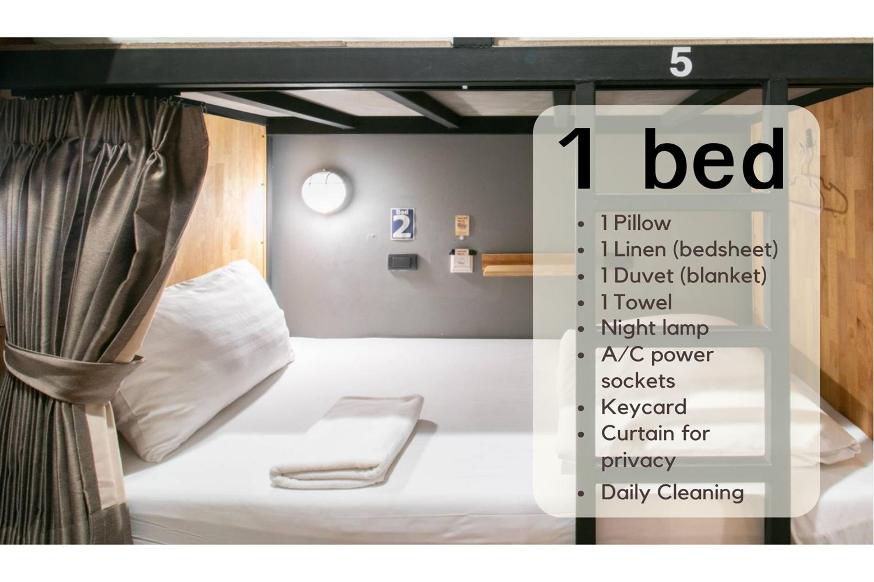 Bed in 4-Bed Female Dormitory Room photo 3