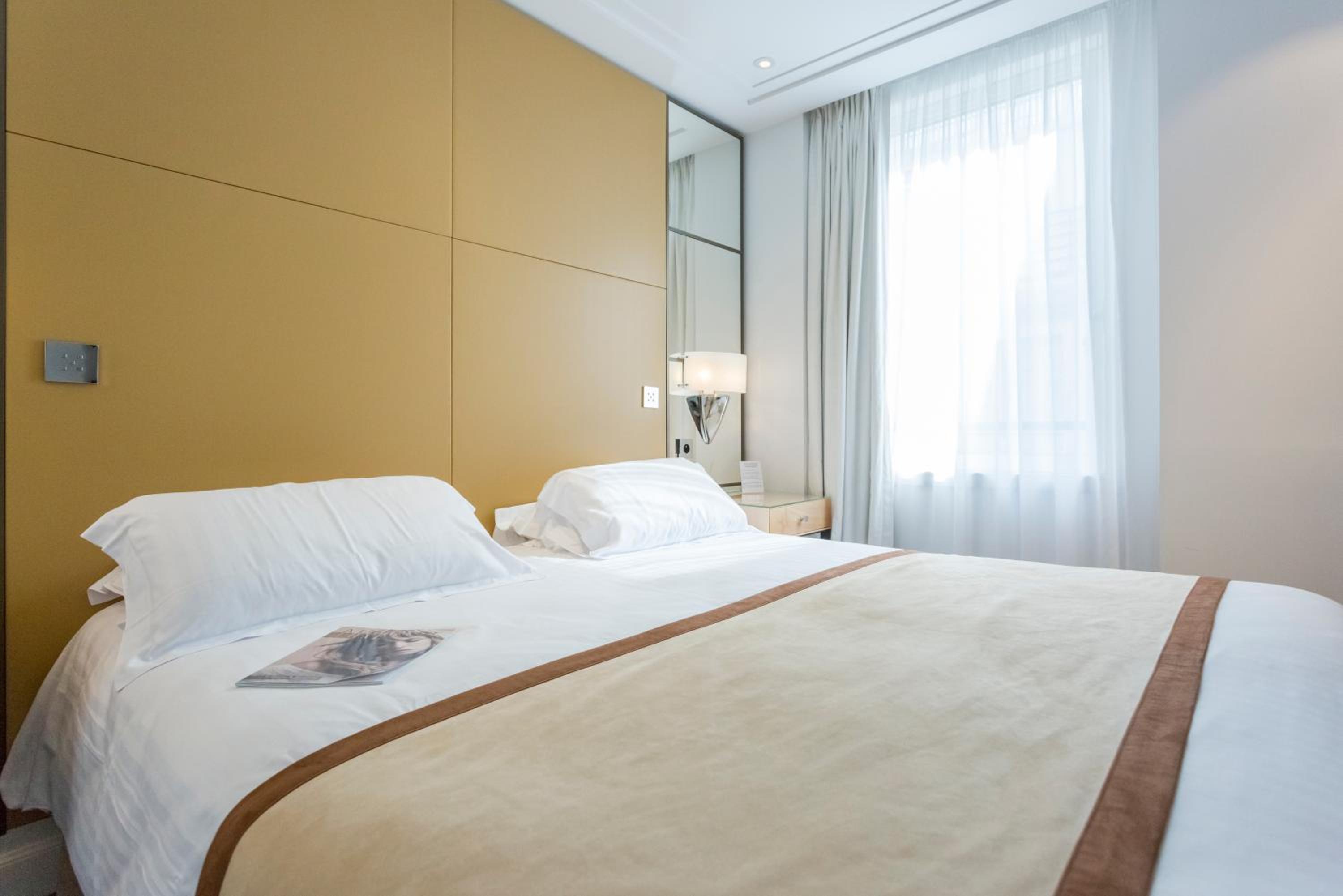 Superior Queen Room