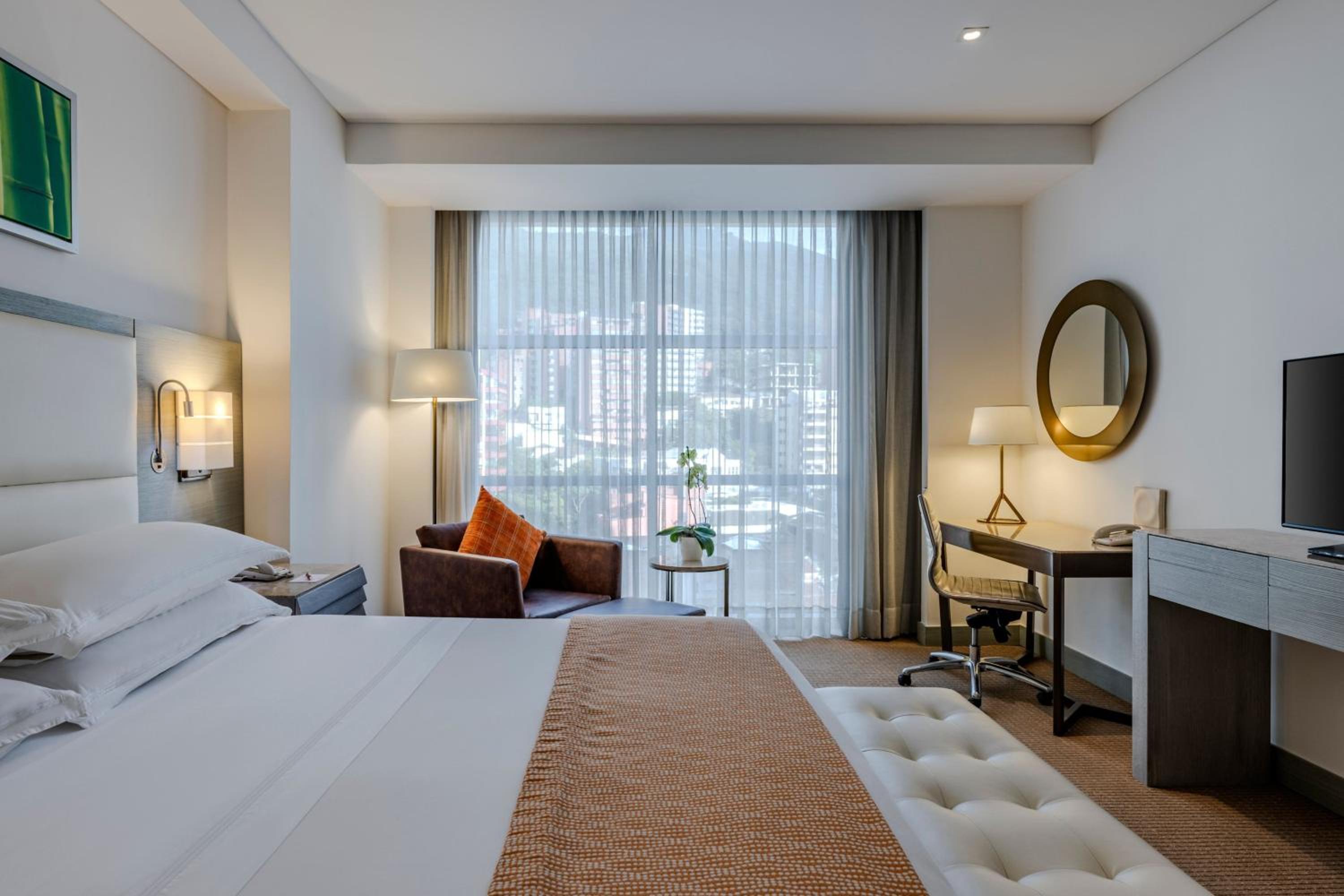 Concierge level, Guest room, 1 King Bed