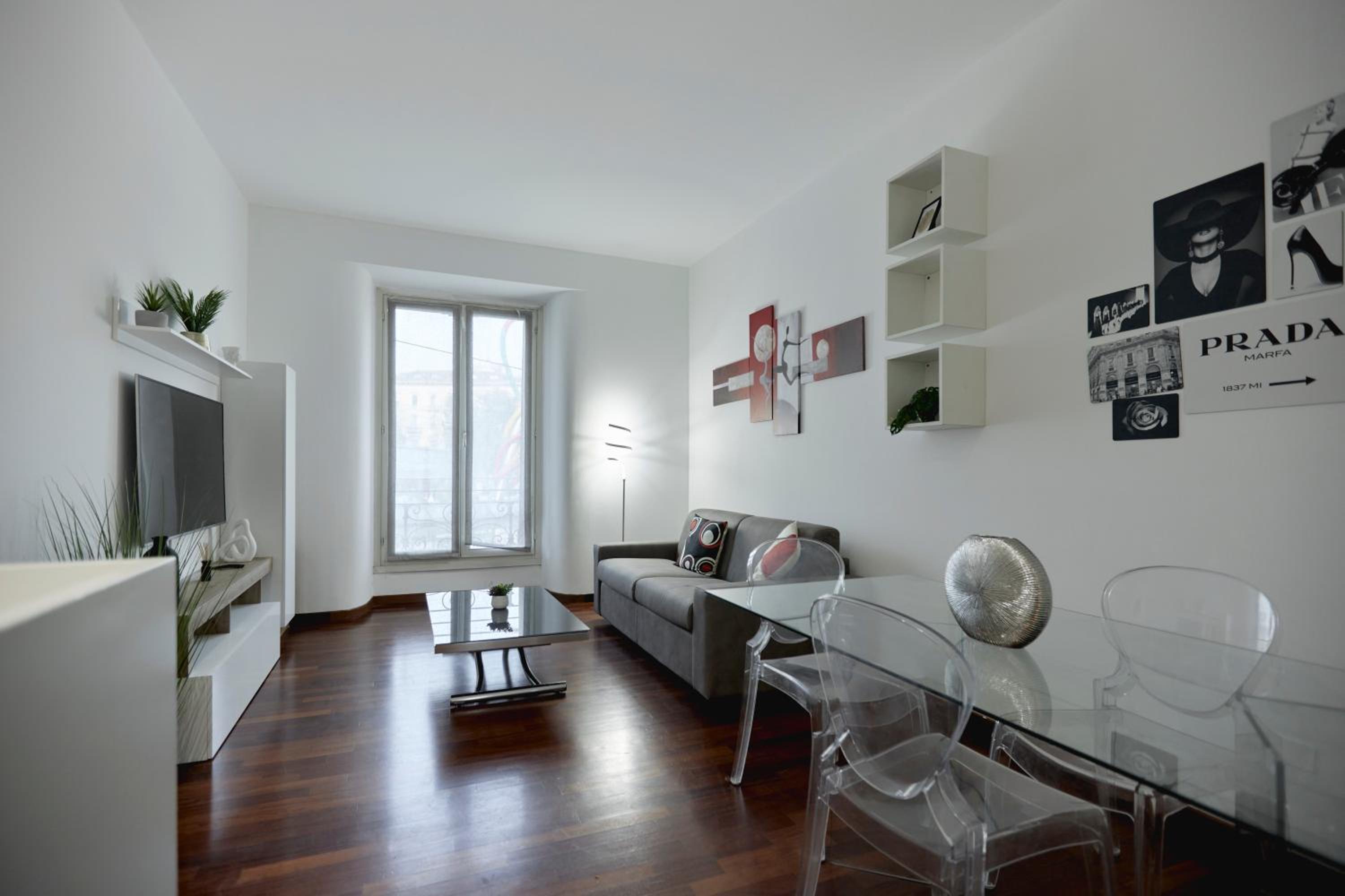 One-Bedroom Apartment