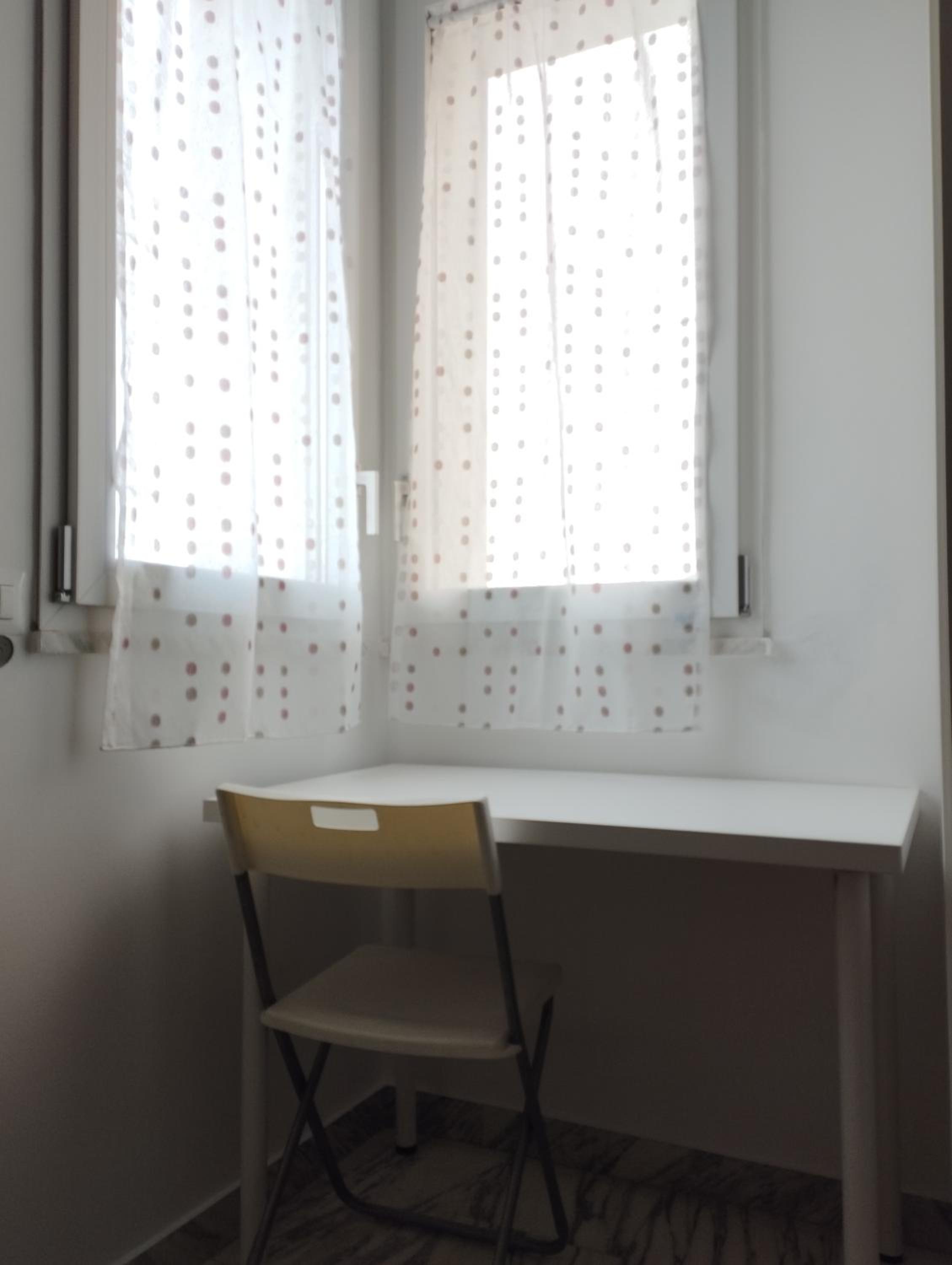 Family Room with Private Bathroom - Photo 10