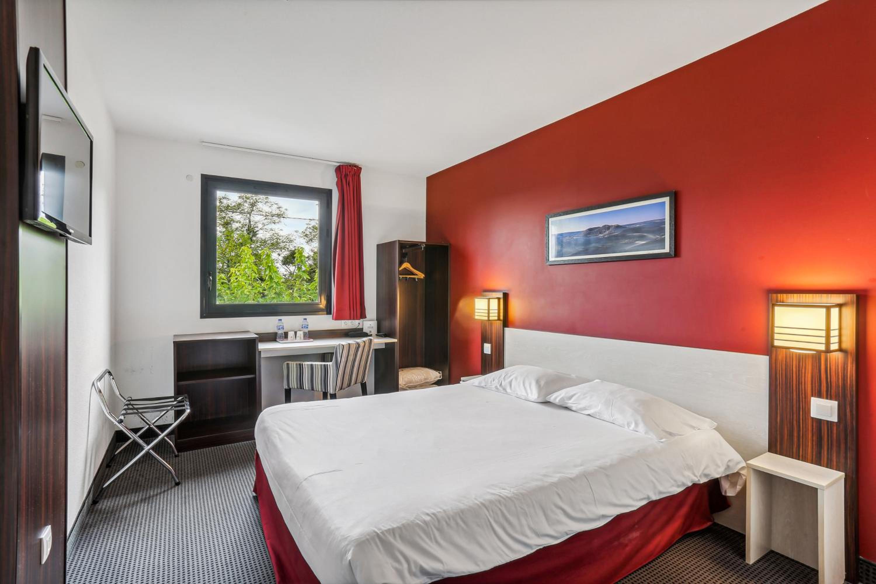 Double Room - Photo 1