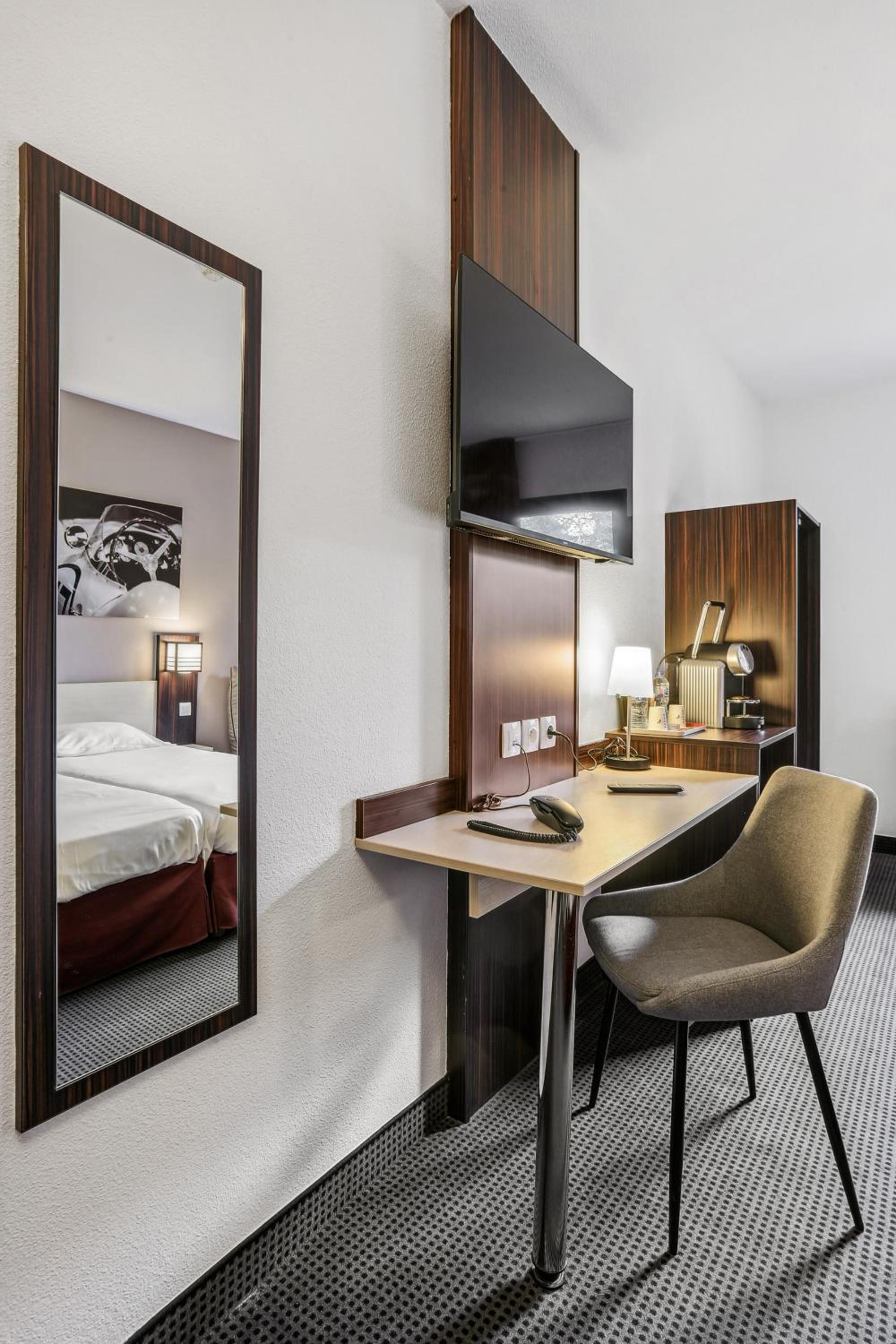 Quadruple Room - Photo 1