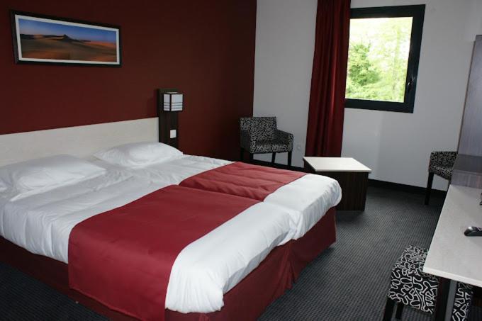 Twin Room - Photo 1