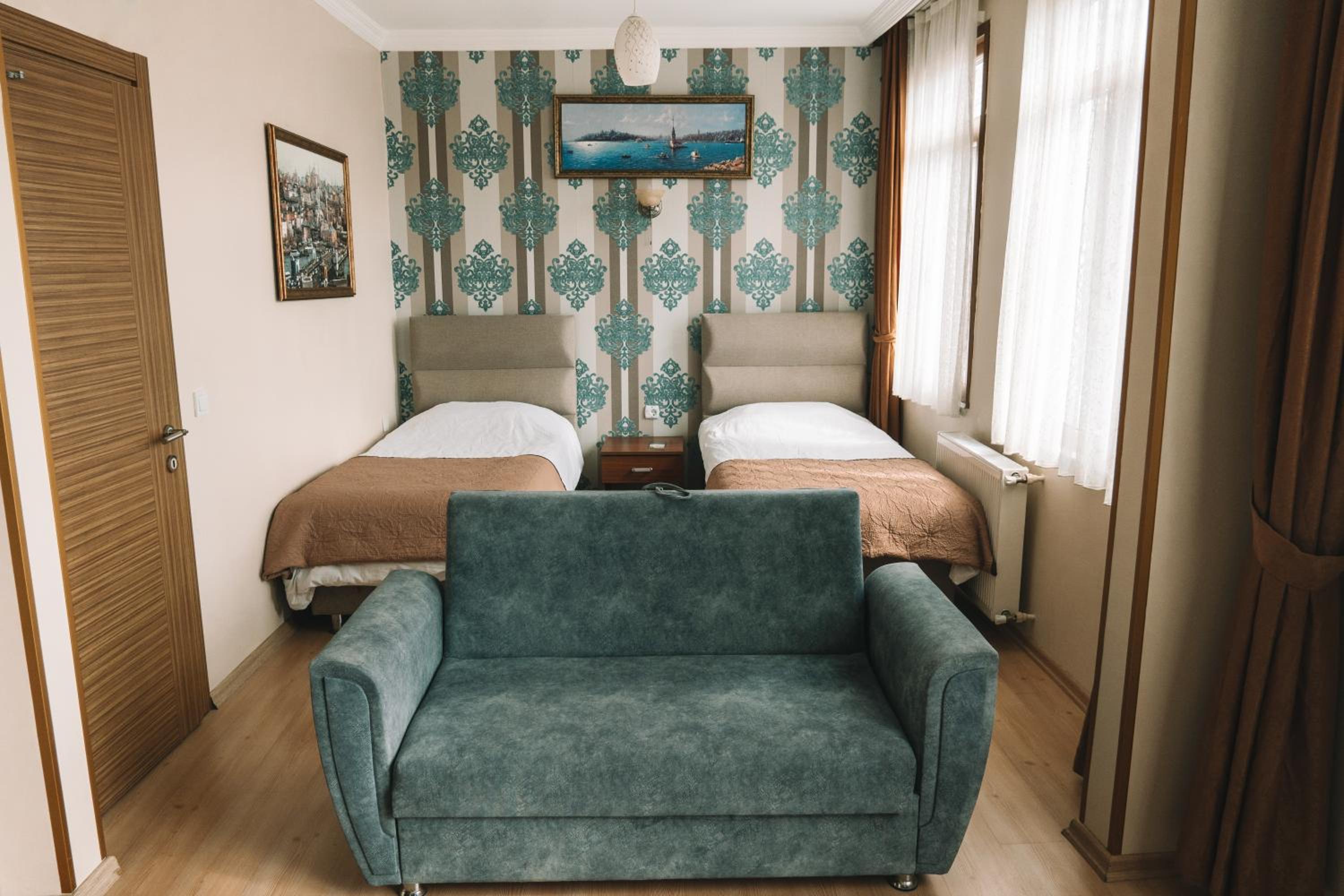 Triple Room with City View photo 1