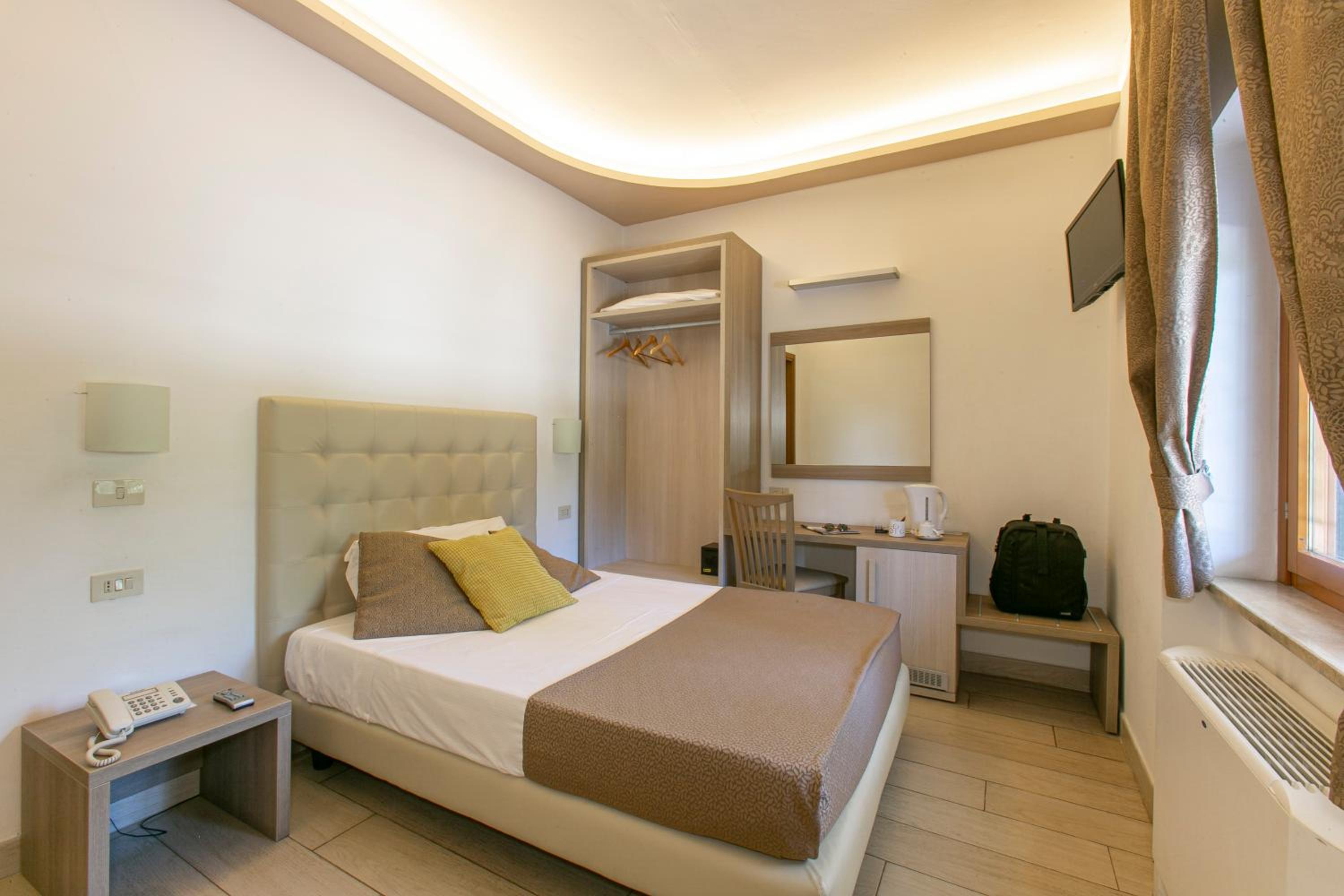 Single Room photo 3