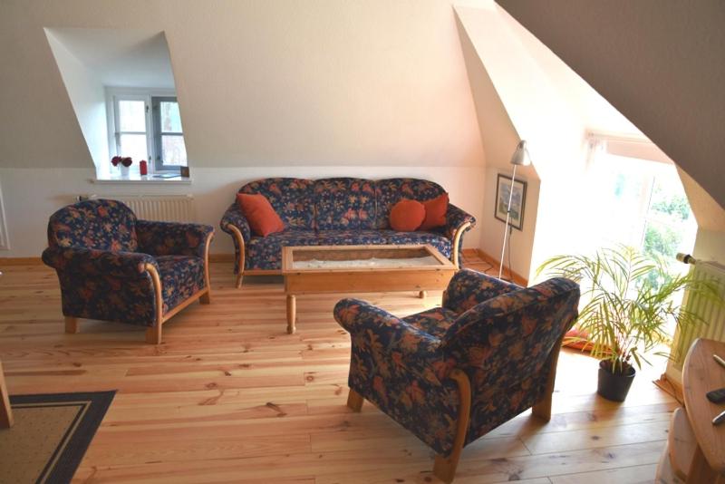 Two-Bedroom Deluxe Apartment with Garden View