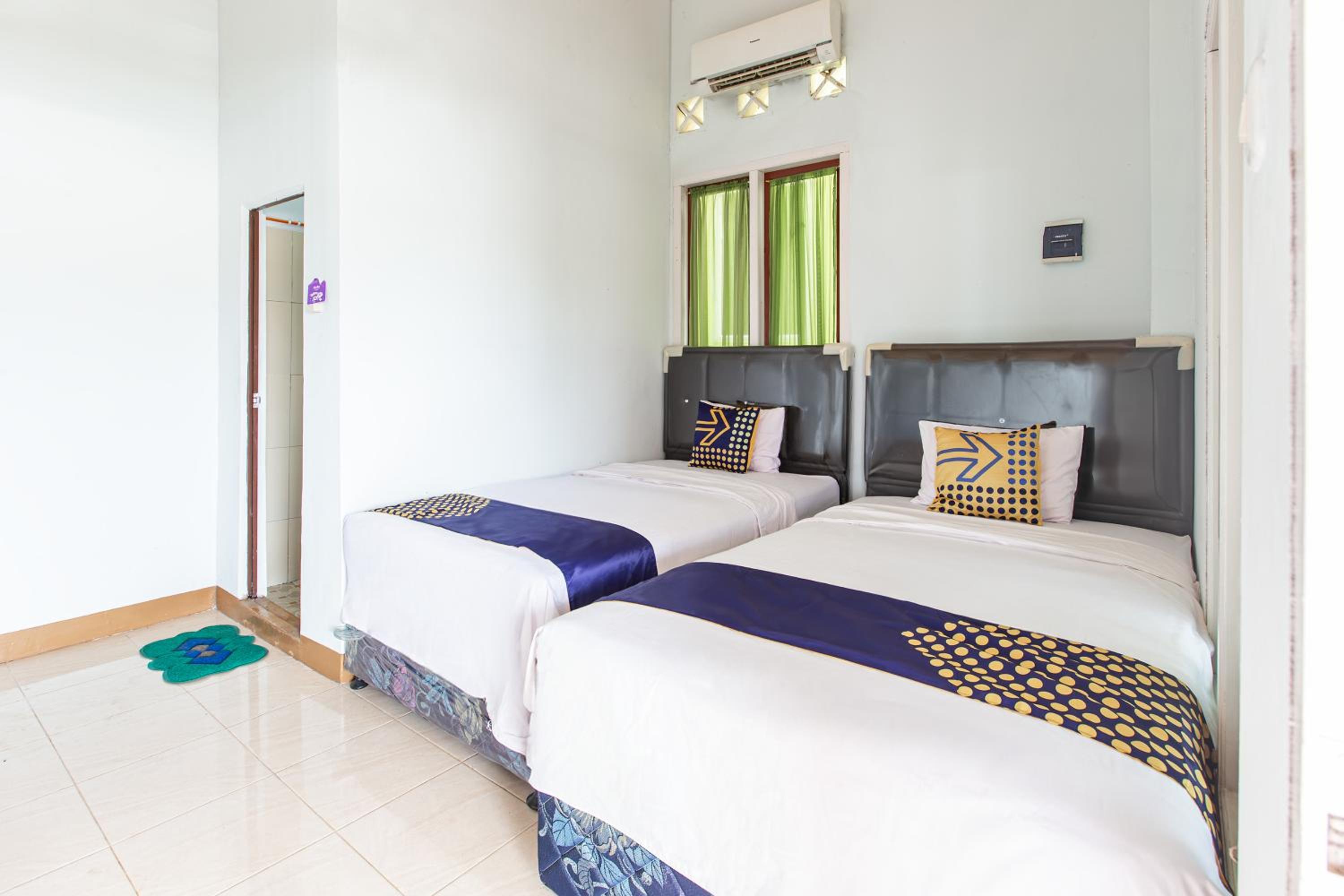 Budget Double Room photo 1