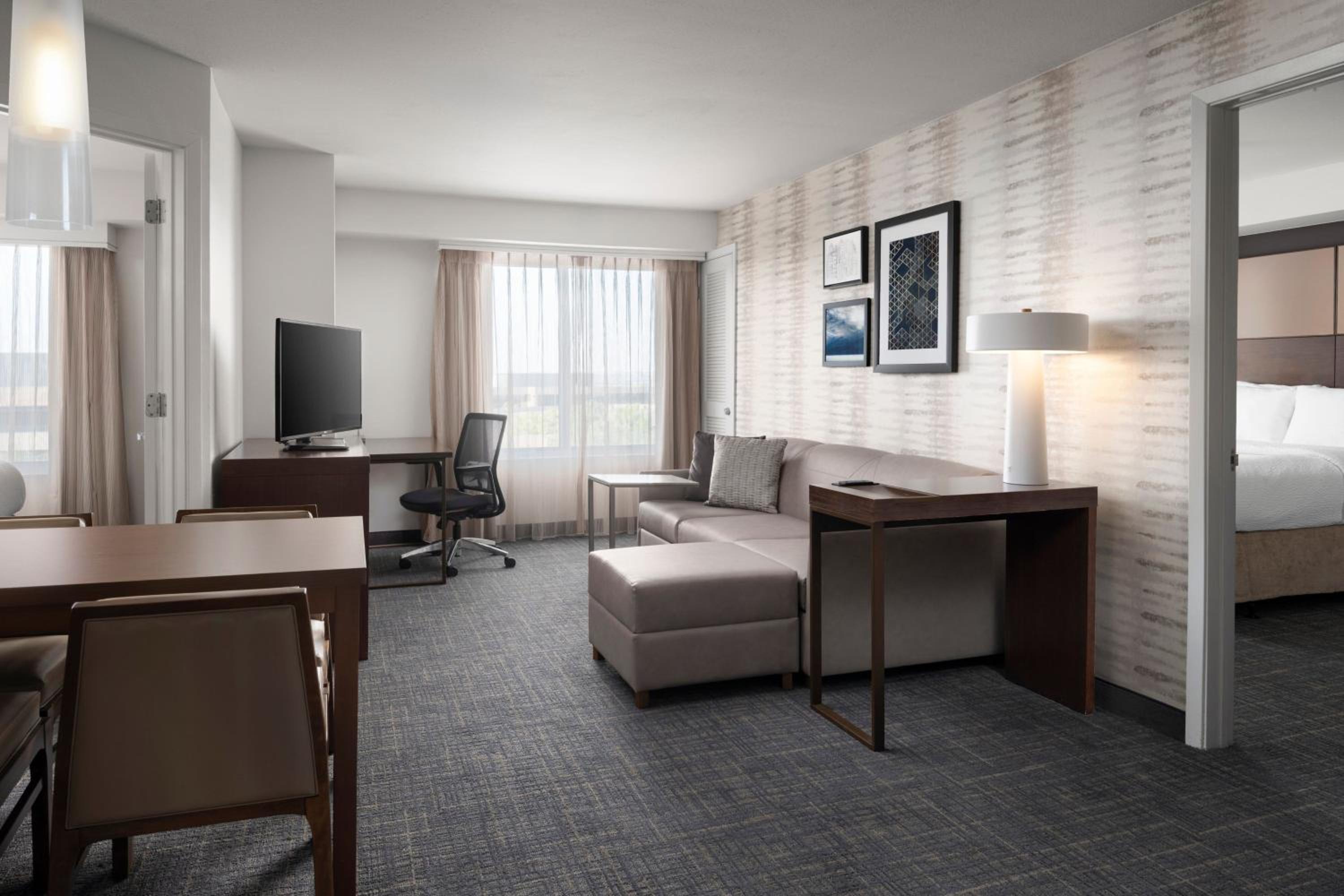 Two-Bedroom Suite photo 2