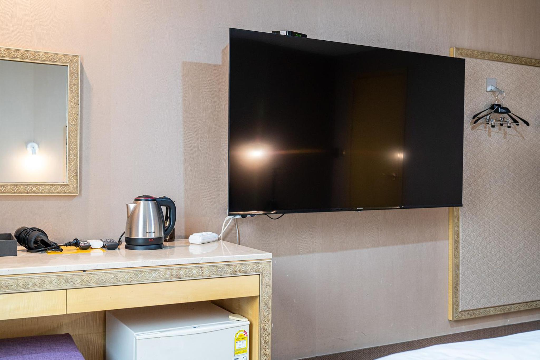 Double Room - Photo 14