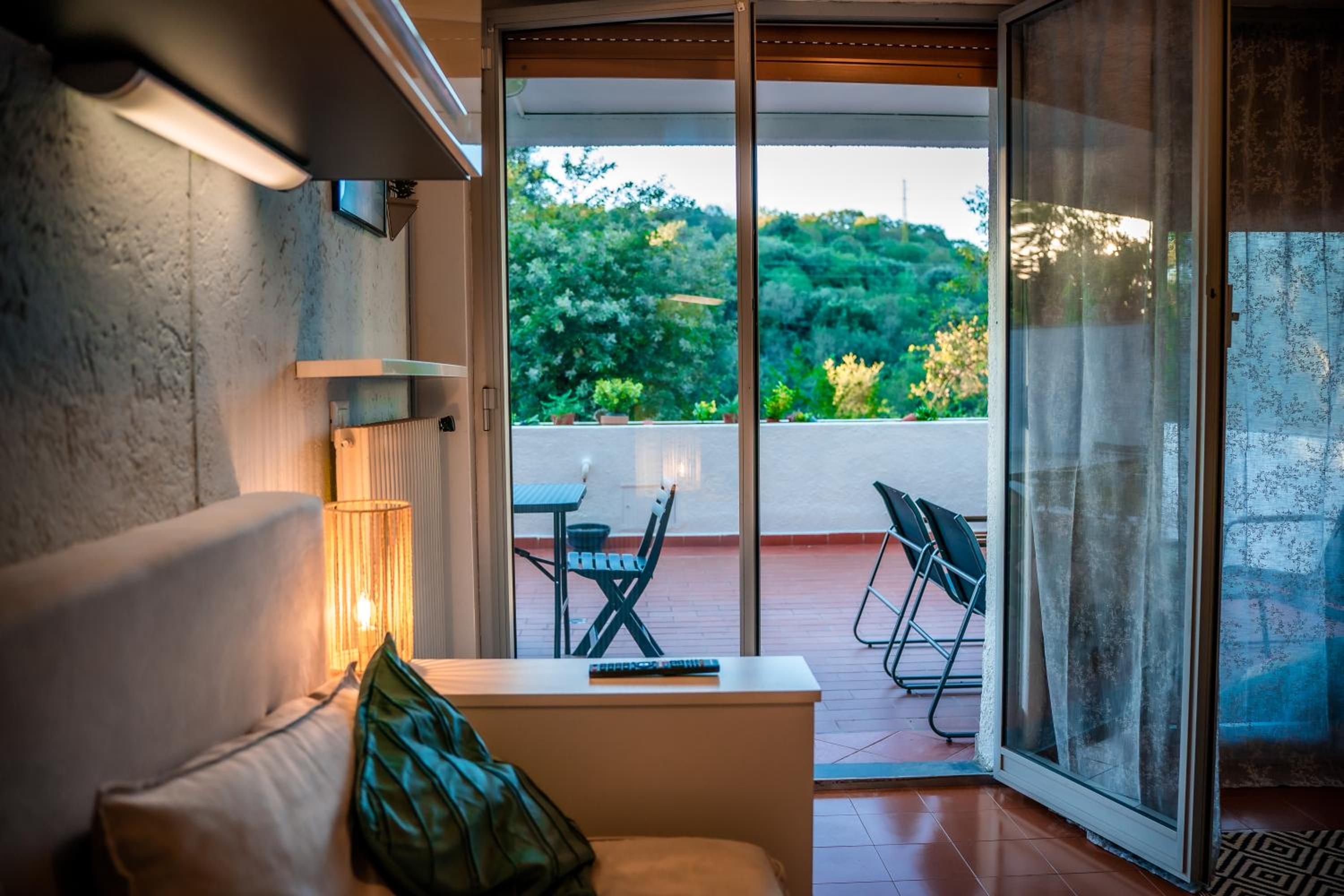 One-Bedroom Apartment with Terrace