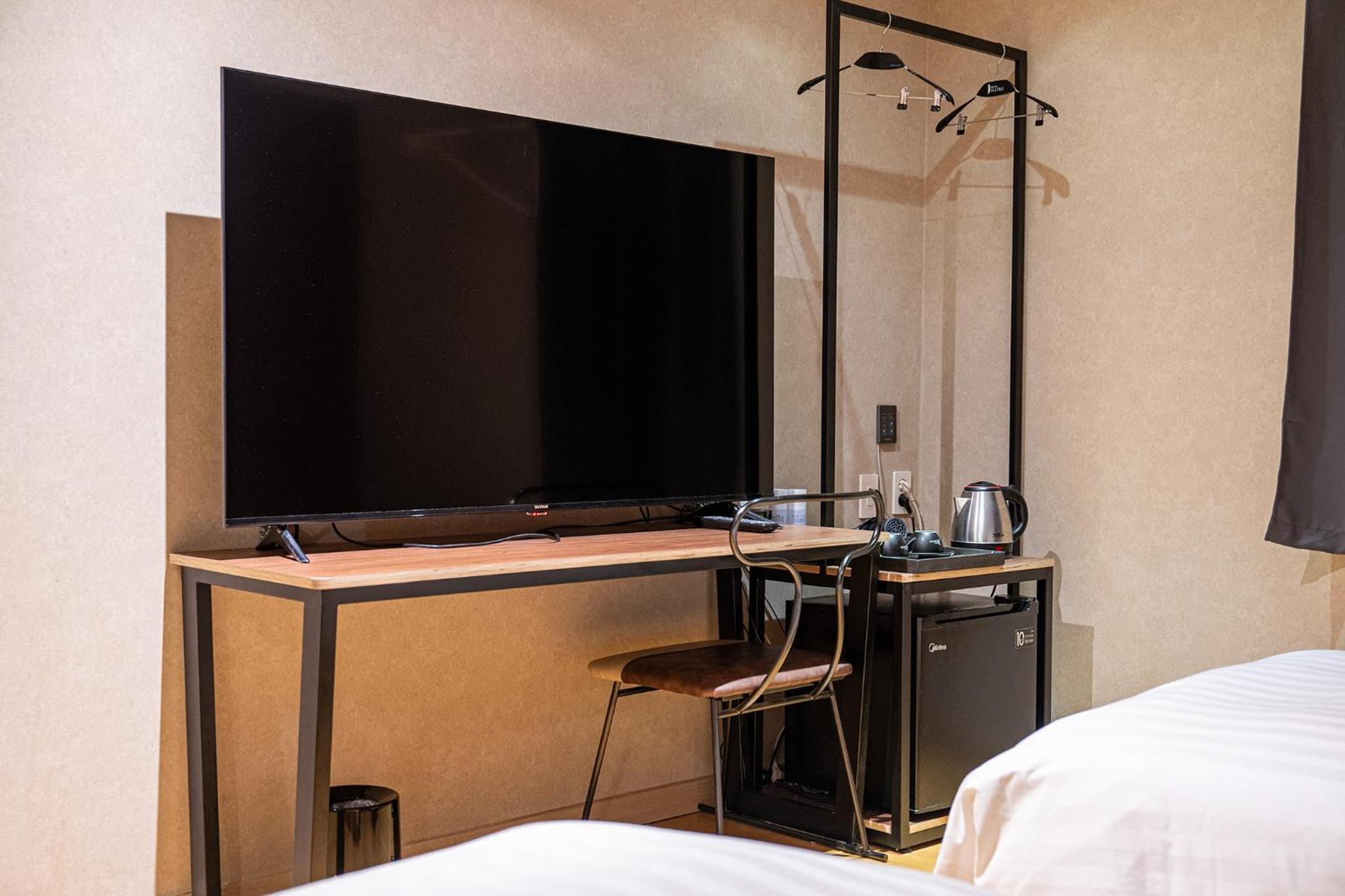 Deluxe Twin Room - Photo 14