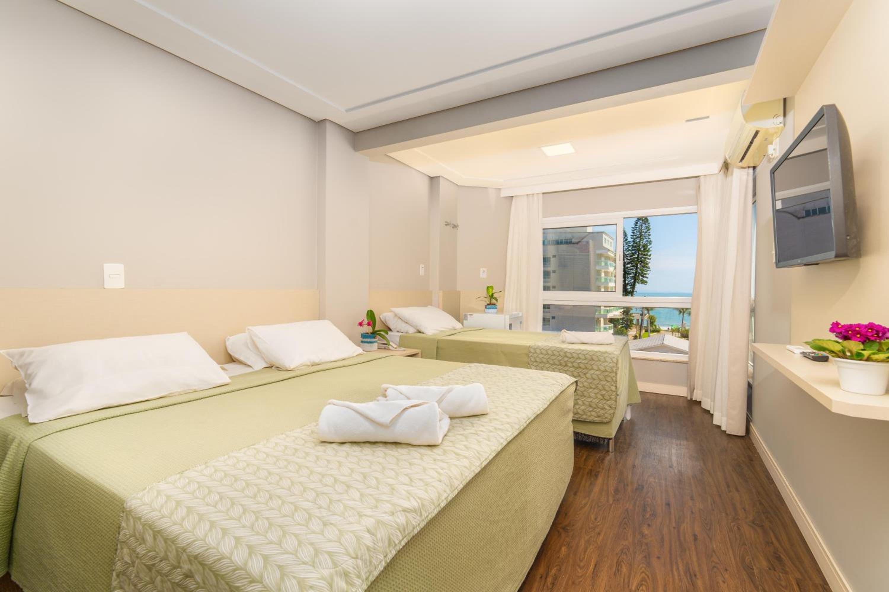 Deluxe Suite with Sea View
