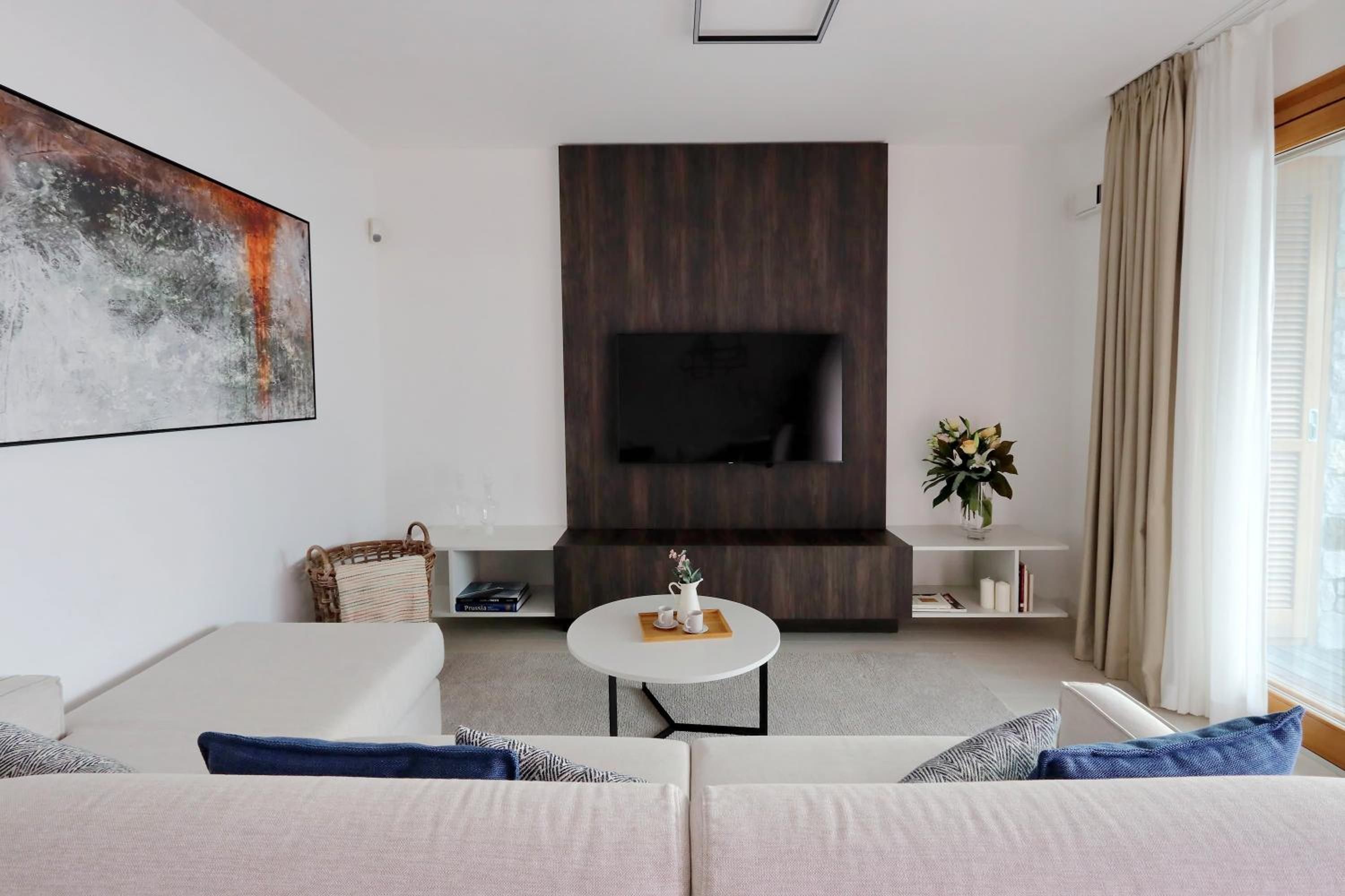 Two-Bedroom Apartment with Sea View photo 1