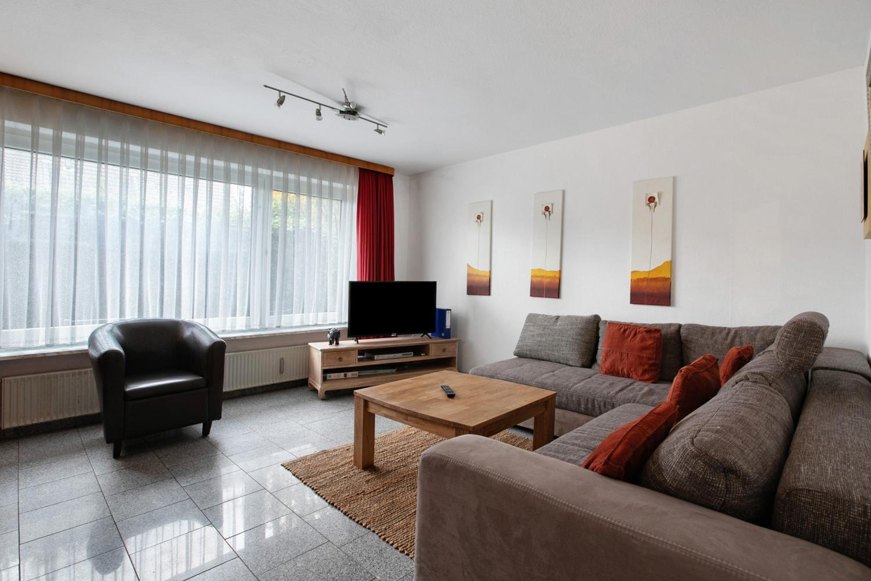 One-Bedroom Apartment with Garden View