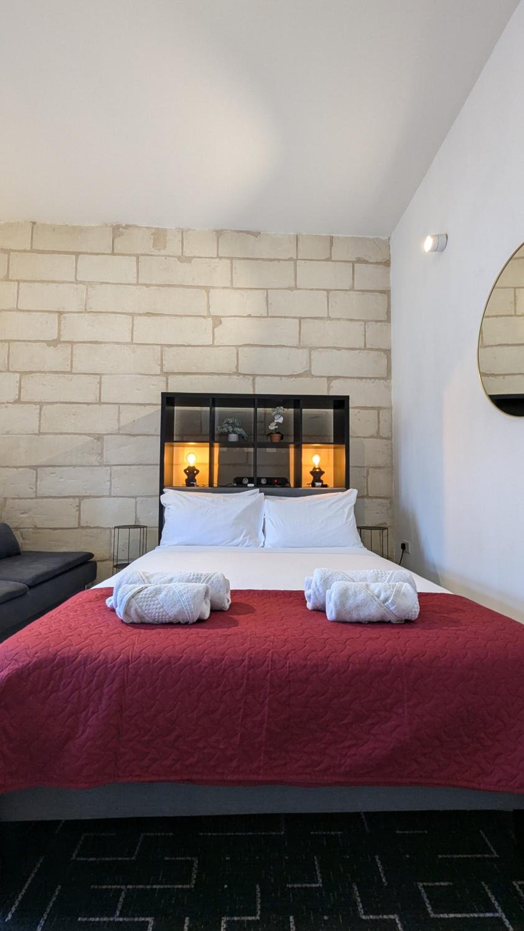Queen Room With Balcony