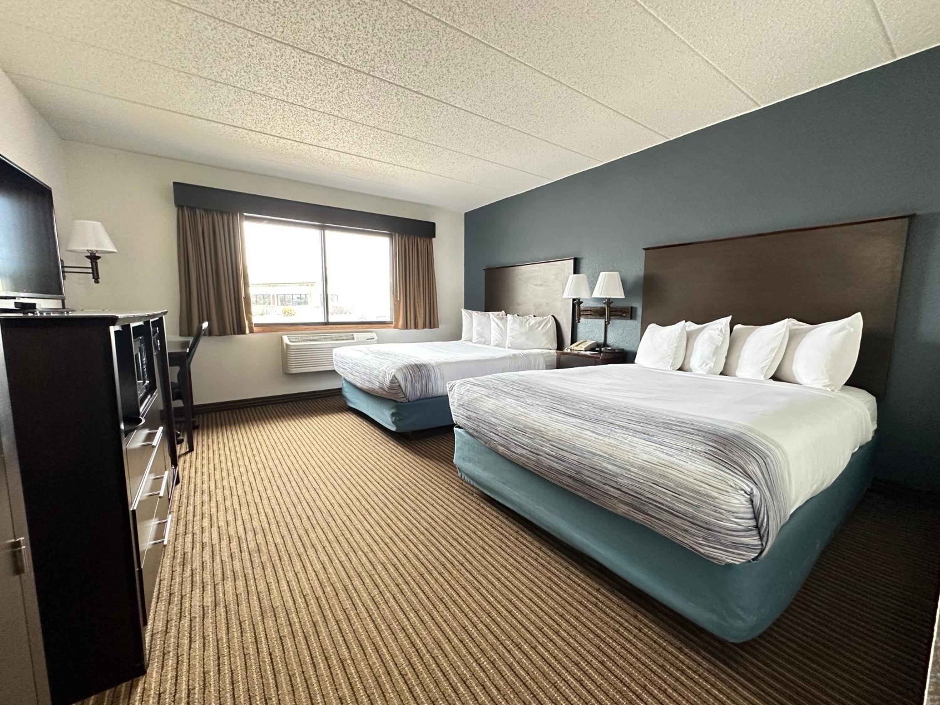 Queen Room with Two Queen Beds - Non-Smoking