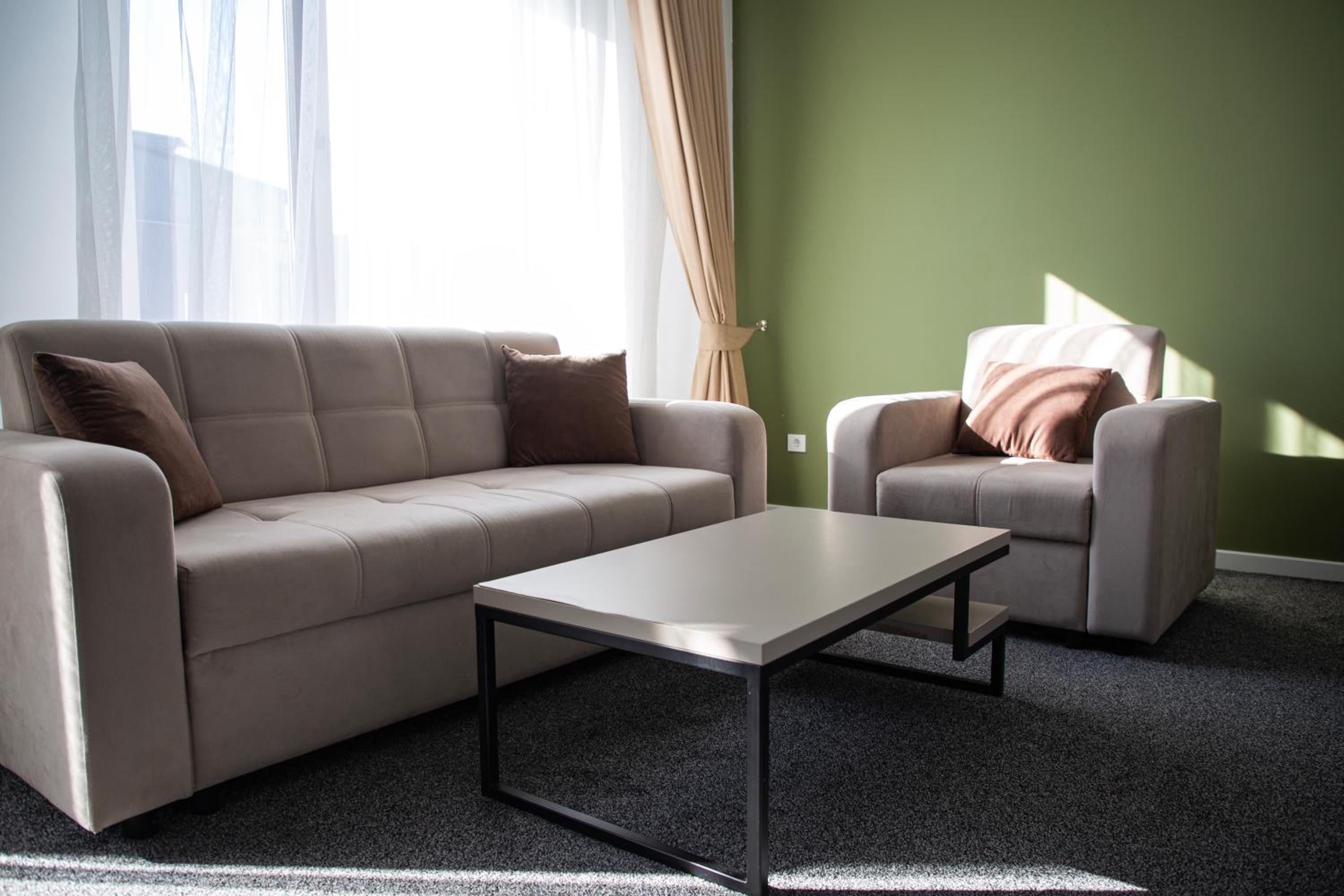 Superior Suite - Photo 5