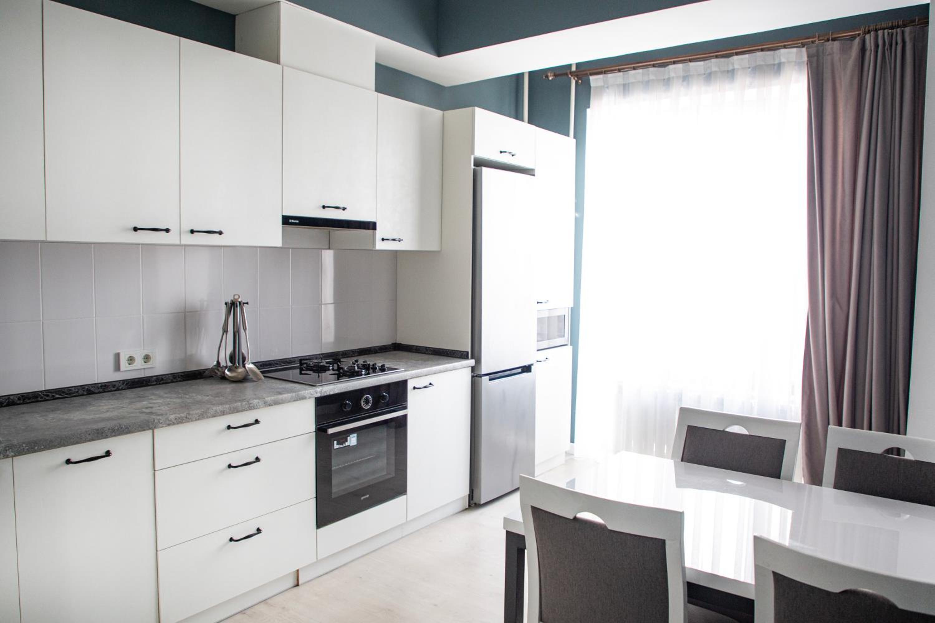 Superior Suite - Photo 11