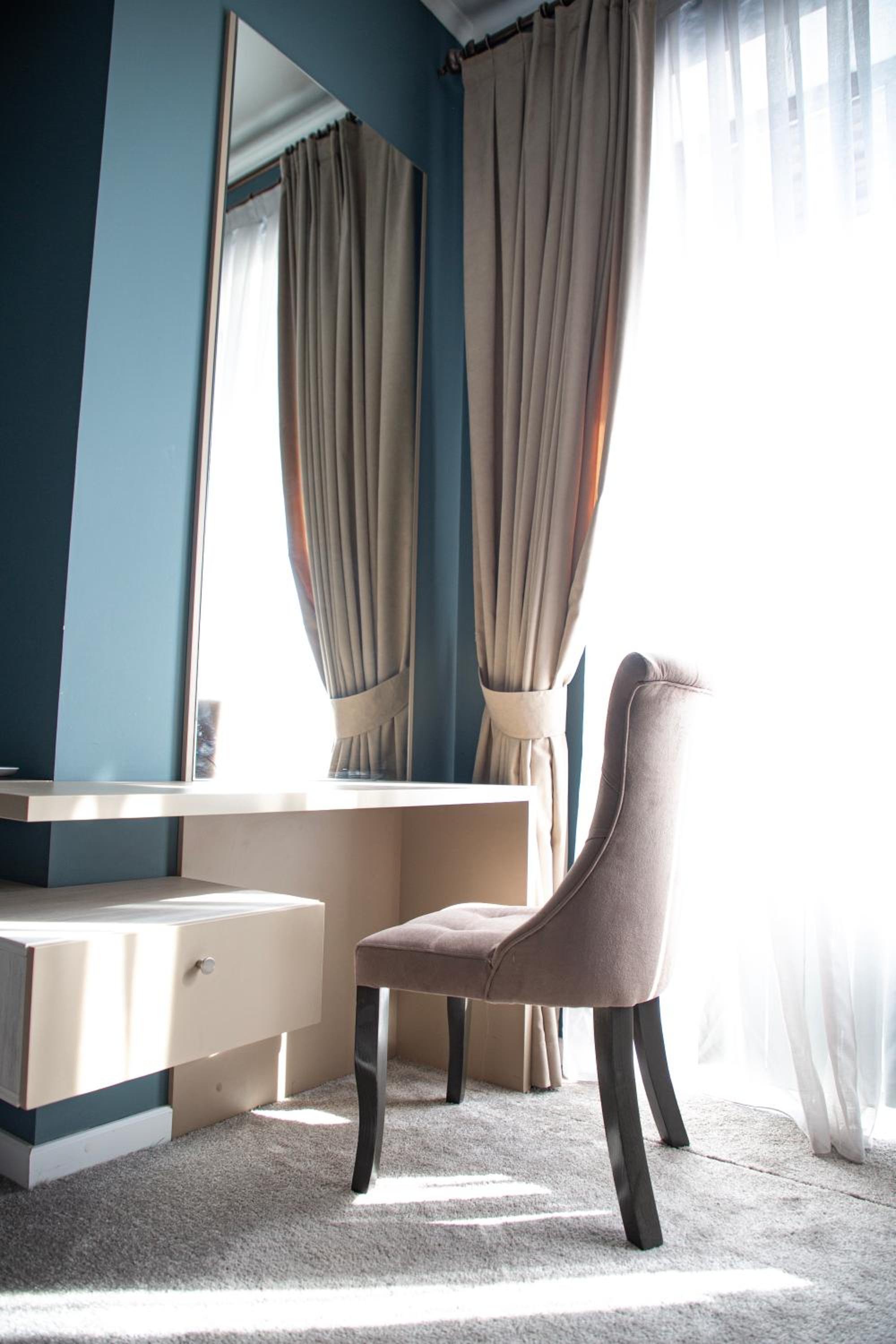 Superior Suite - Photo 3