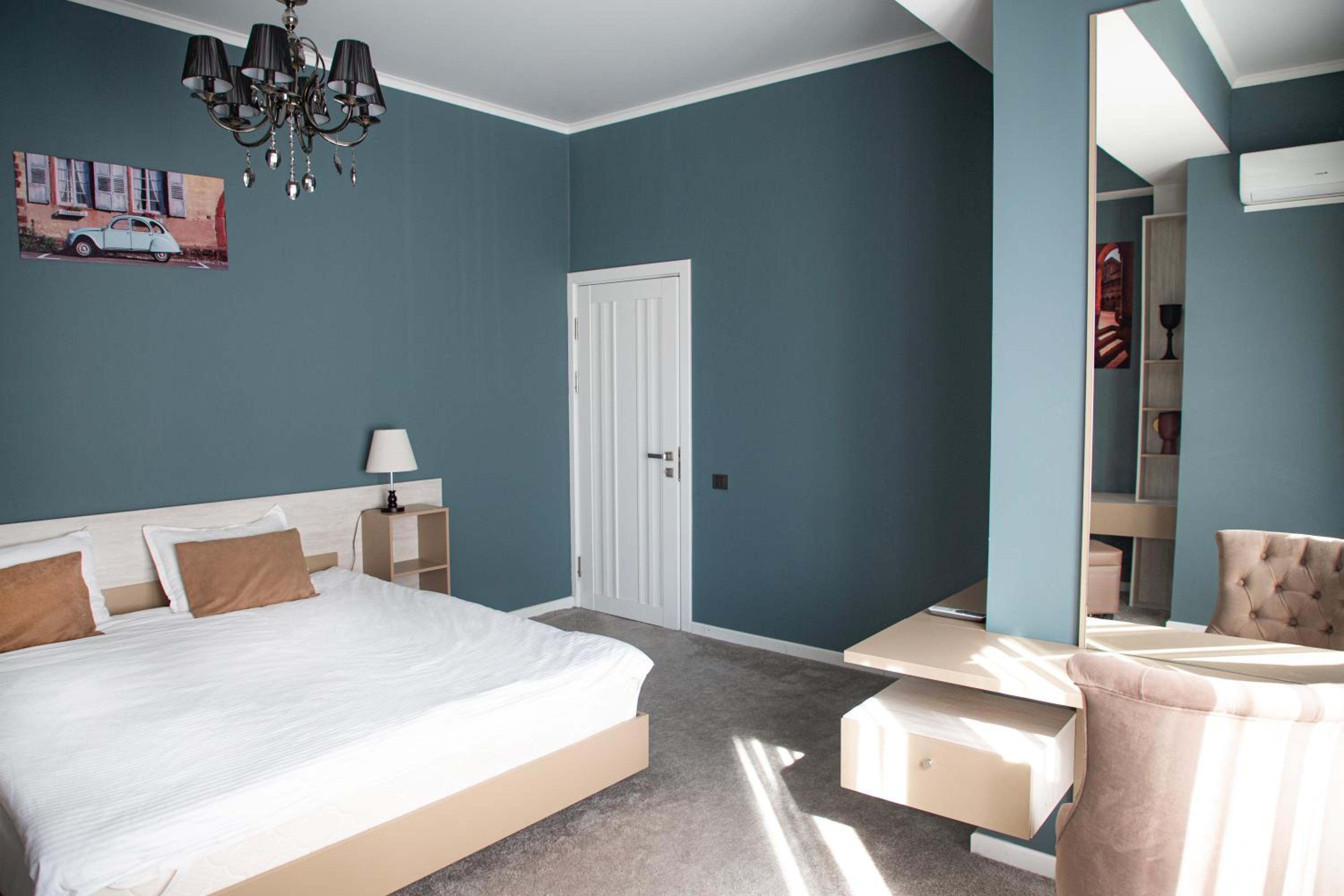 Superior Suite - Photo 5