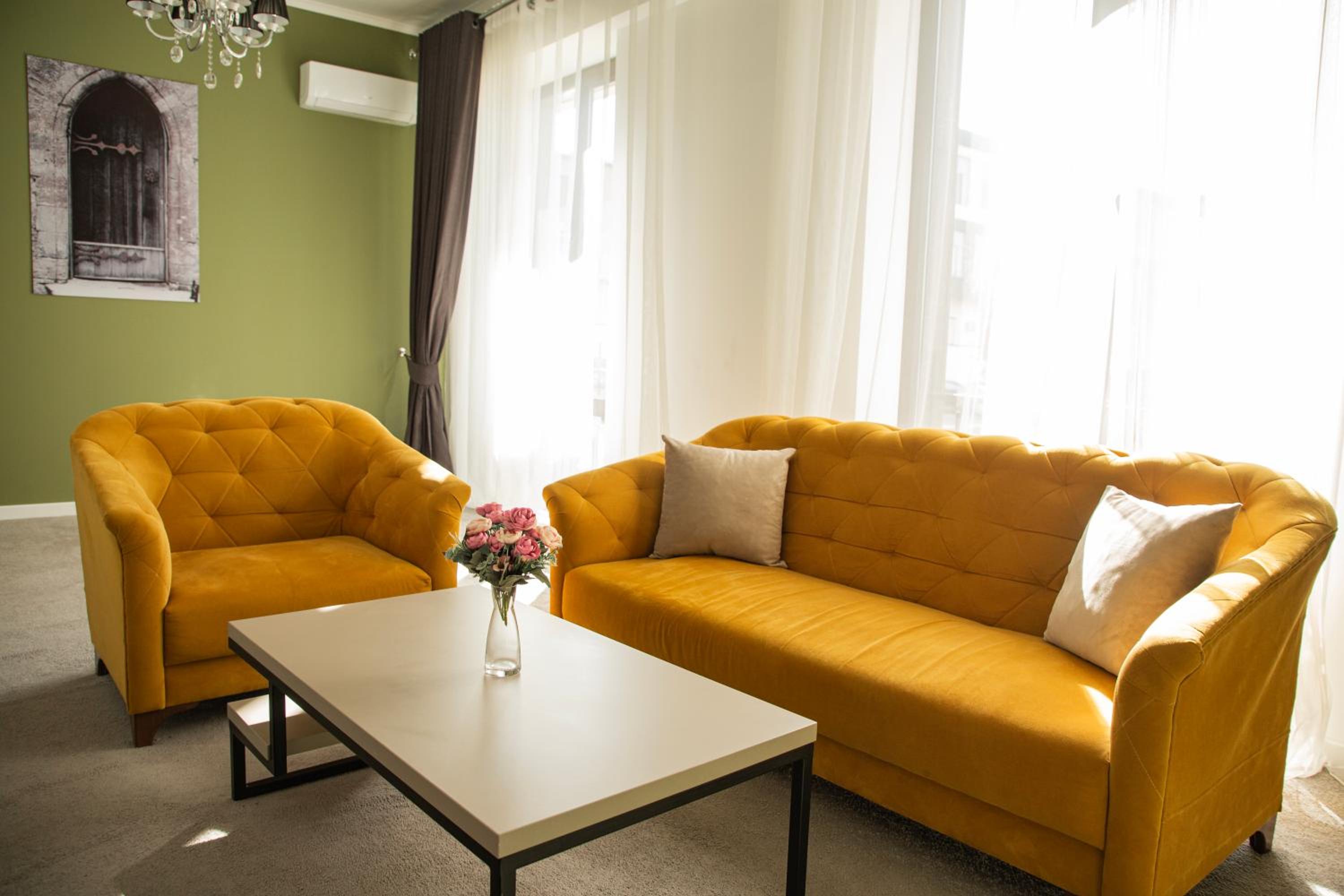 Two-Bedroom Suite - Photo 11