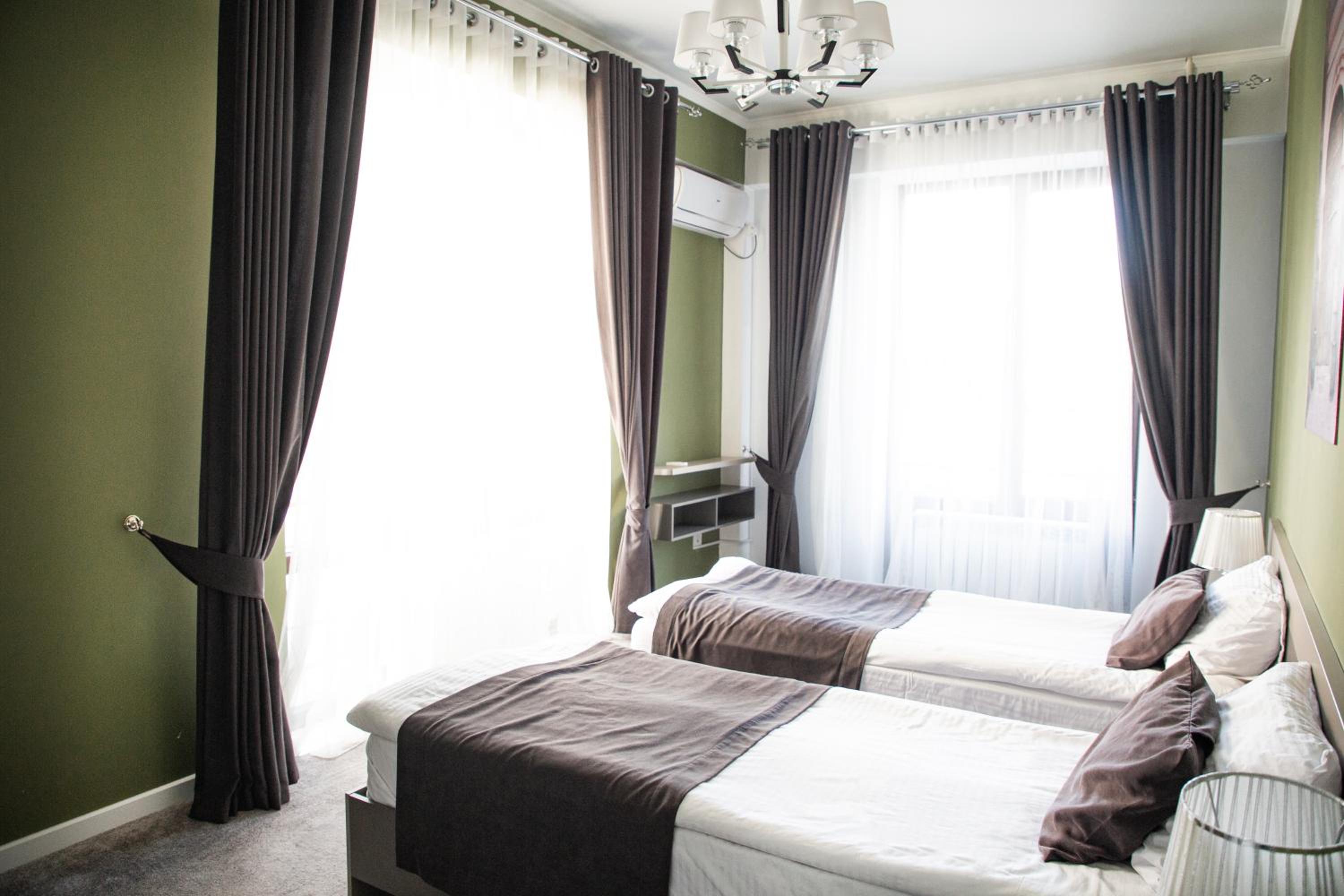 Two-Bedroom Suite - Photo 12