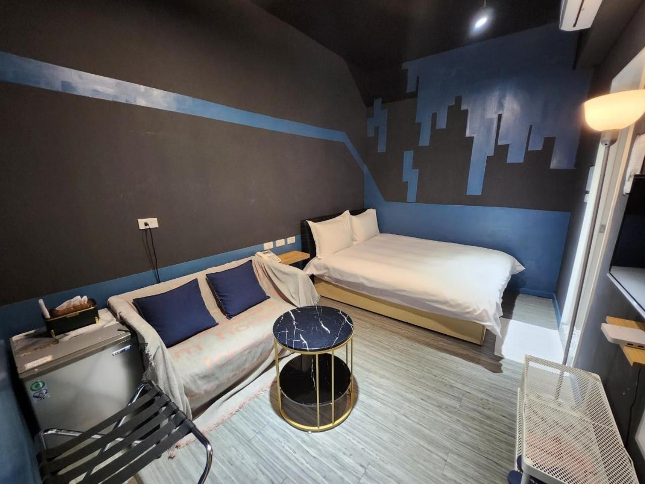 Standard Queen Room photo 1