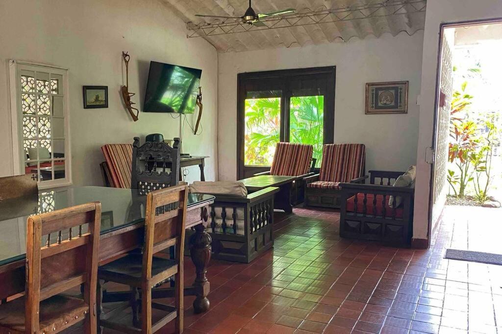 Villa photo 2