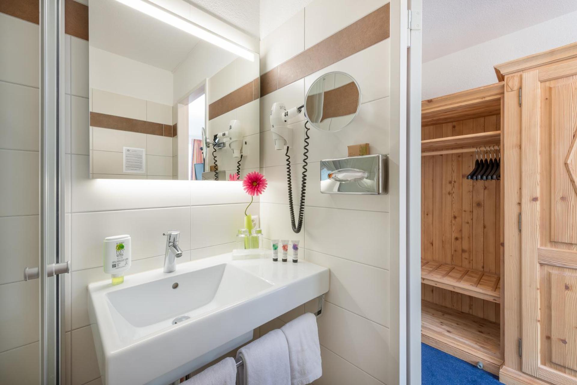 Cozy Double Room North Facing
