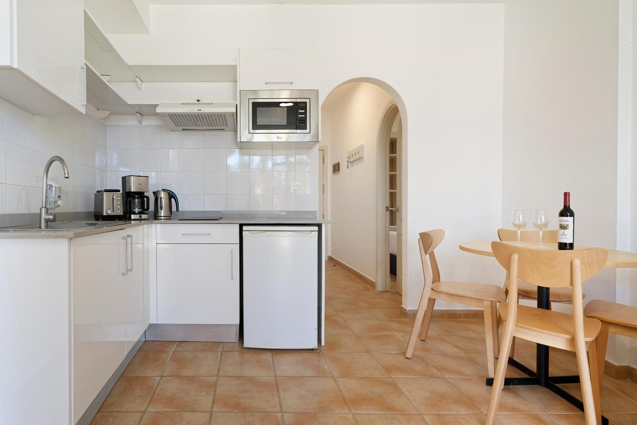 Premium One Bedroom Apartment with Large Balcony or Terrace photo 2