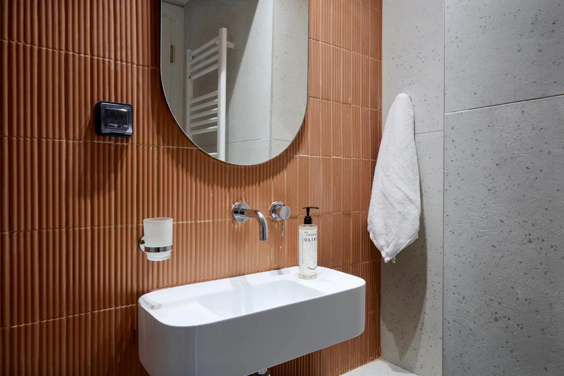Twin Room - Photo 4