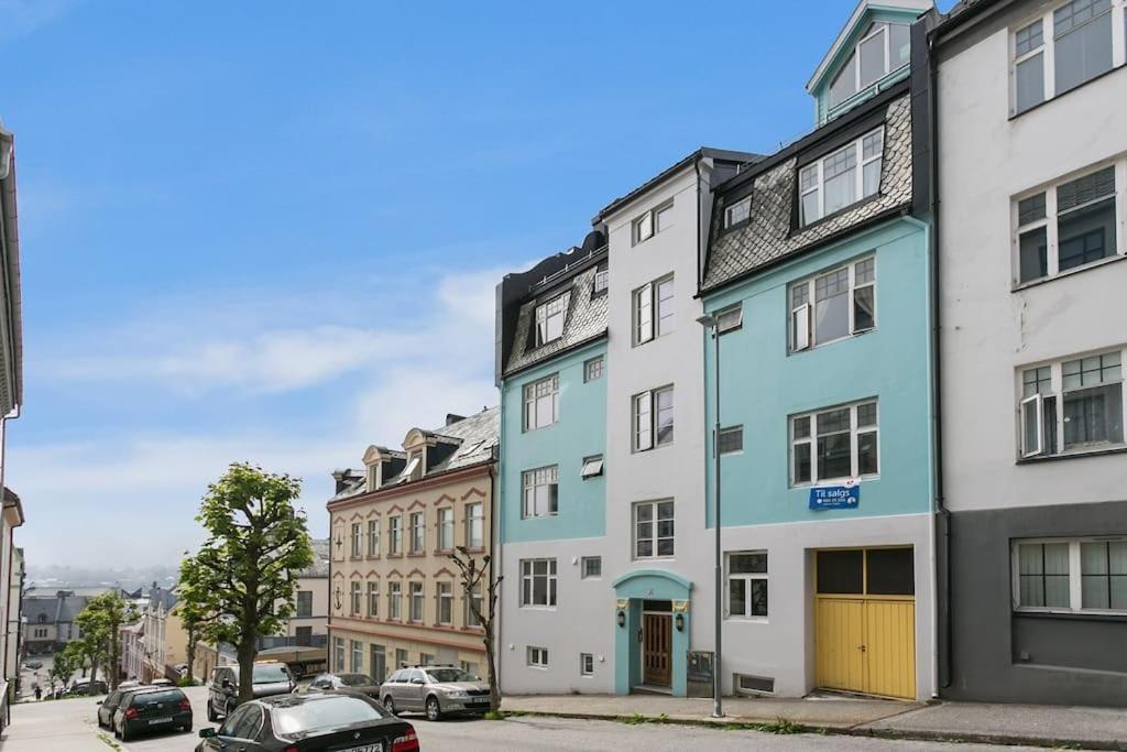 Two-Bedroom Apartment with City View photo 1