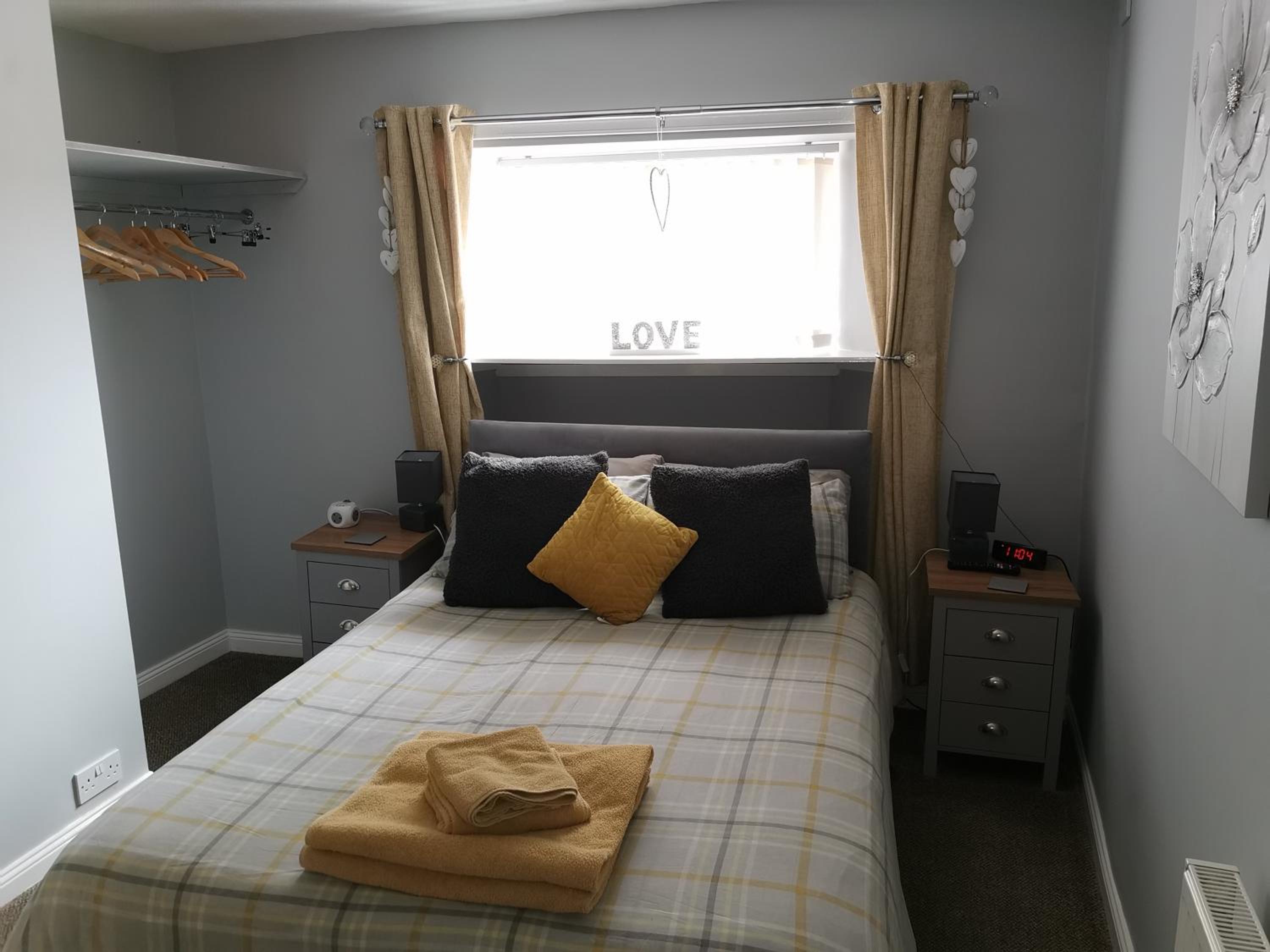 Double Room with Private Bathroom - Photo 1