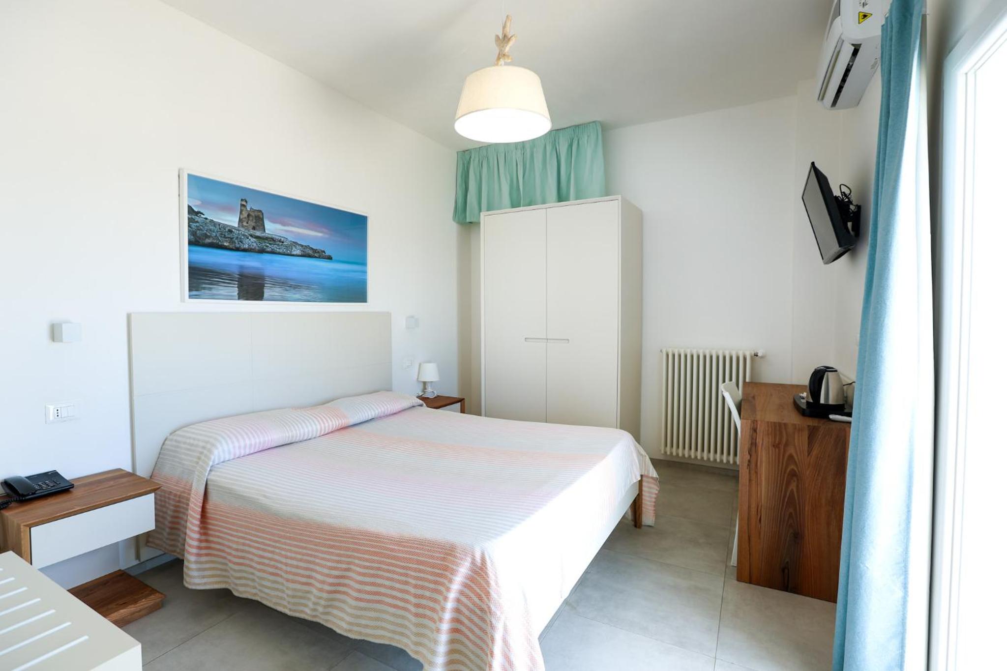 Double Room with Spa Bath - Photo 1
