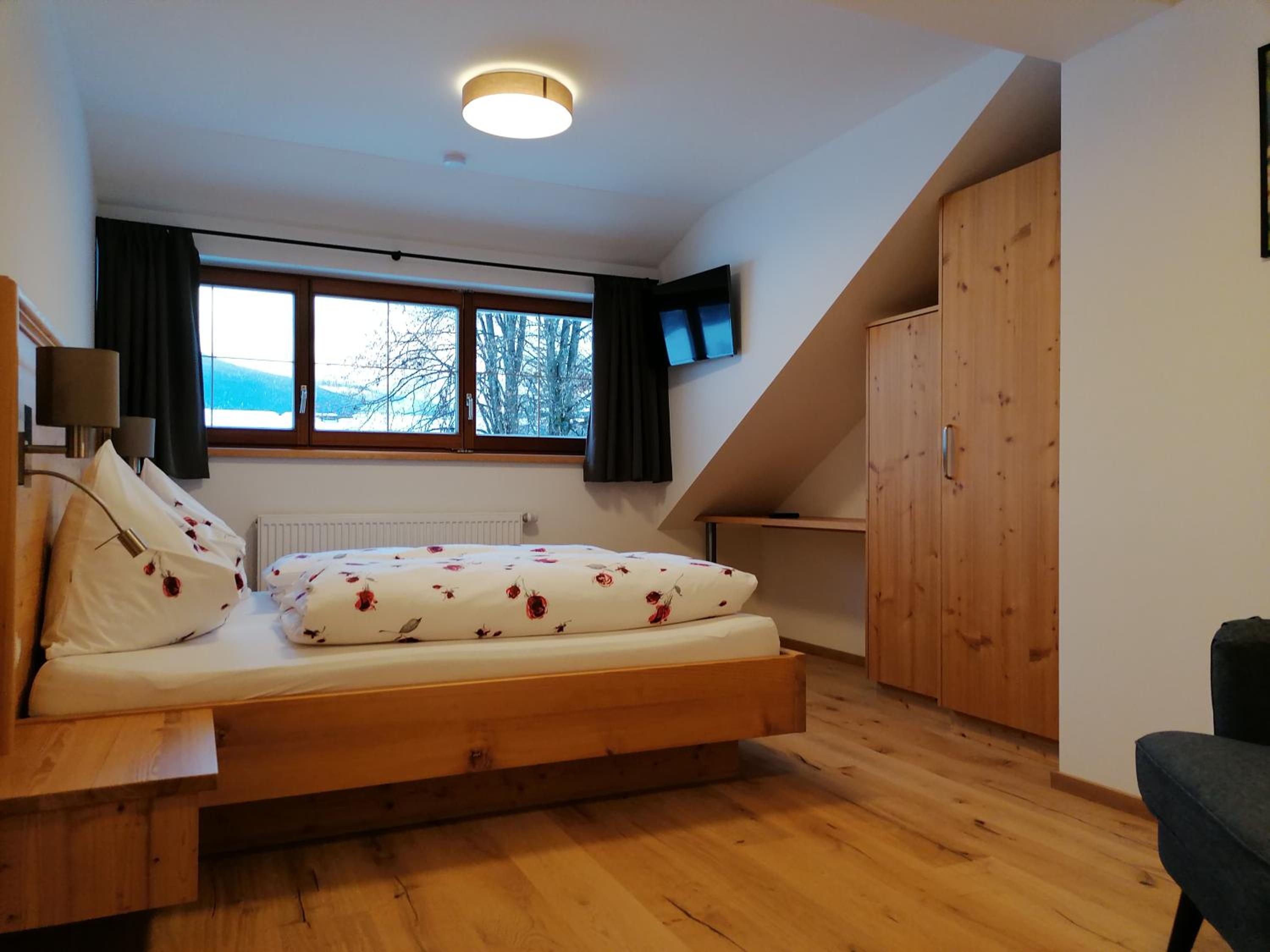 Two-Bedroom Apartment with Balcony photo 1
