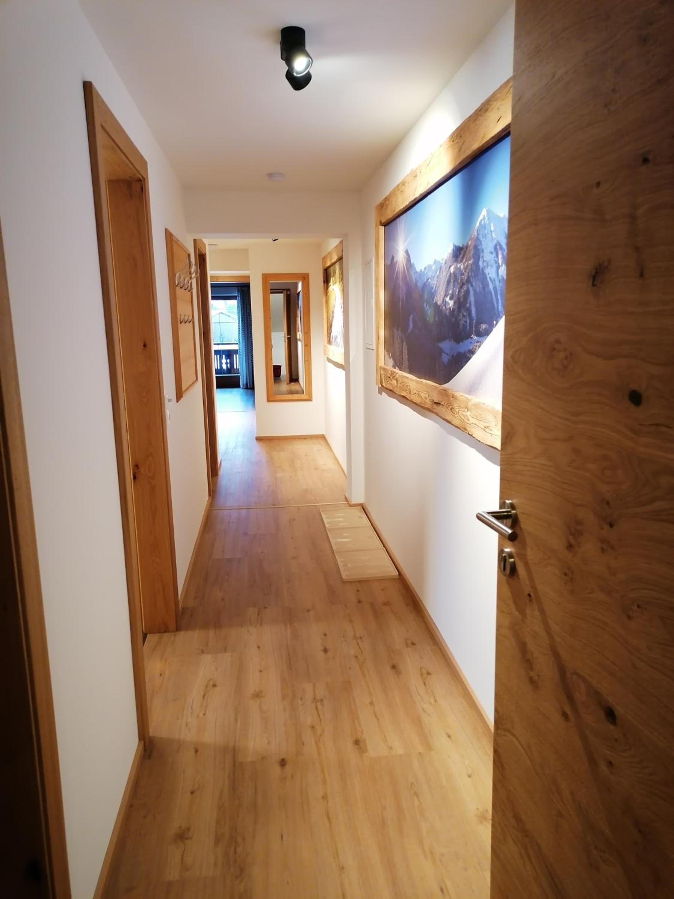 Three-Bedroom Apartment with Balcony photo 1