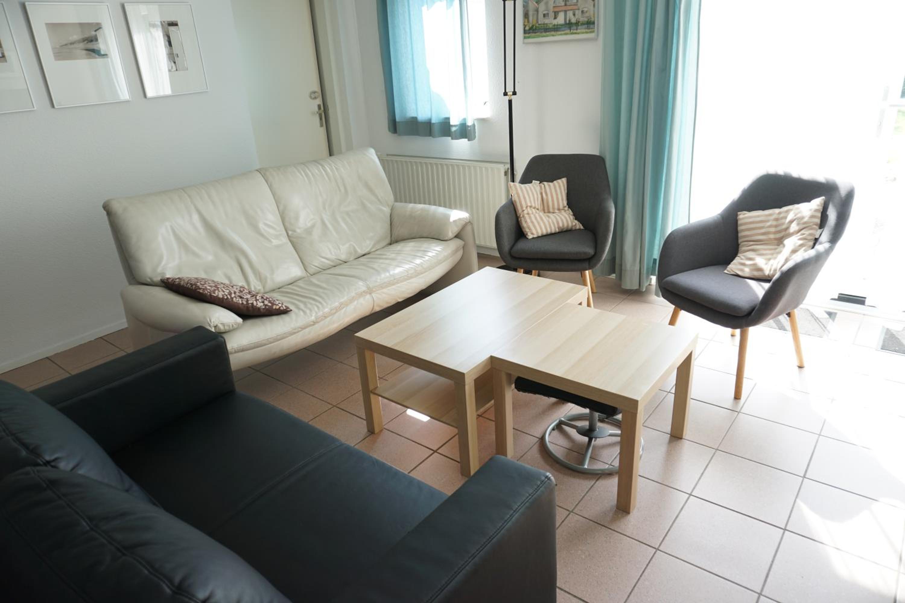 Four-Bedroom House photo 1