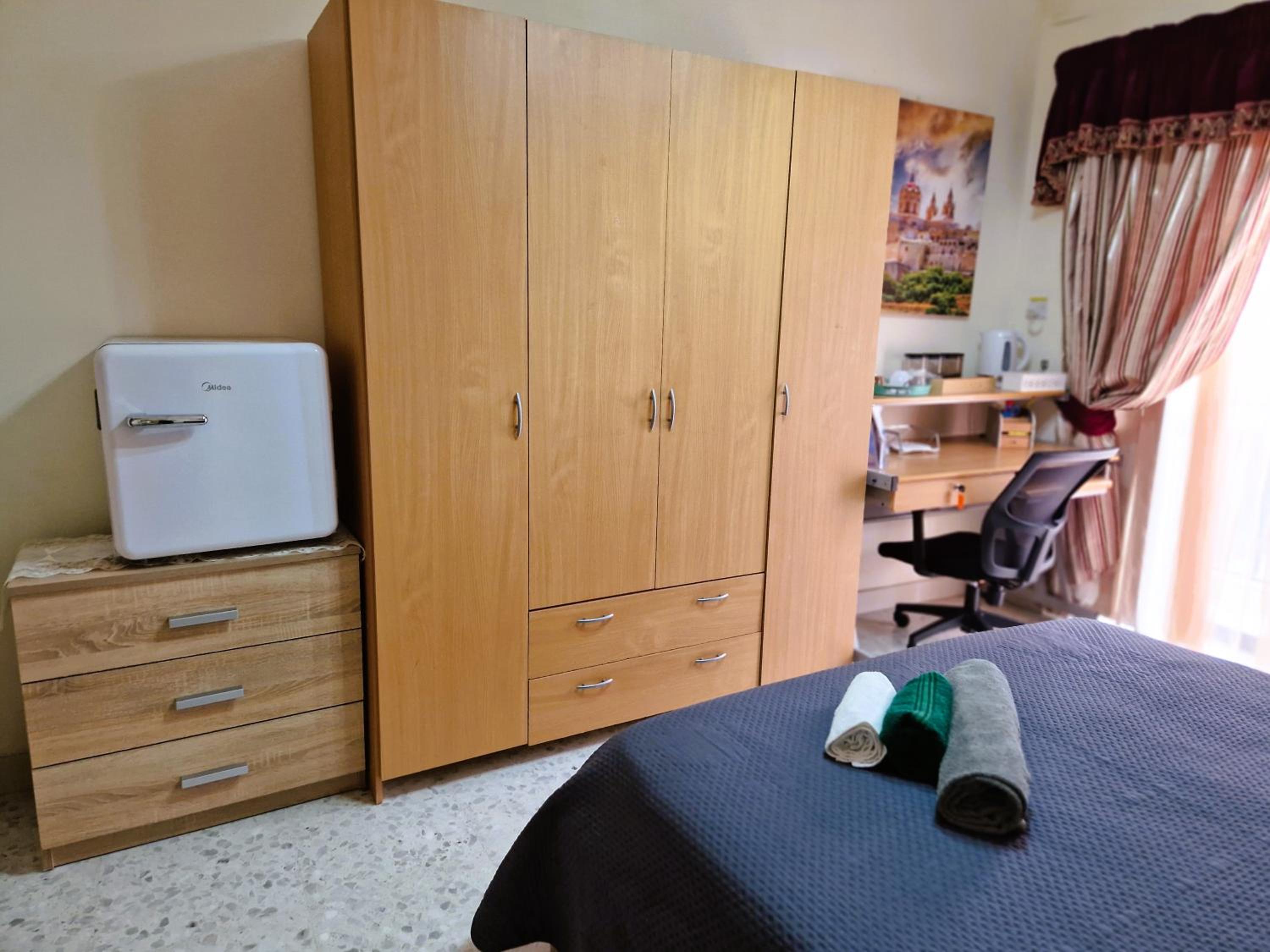 Double or Twin Room photo 3