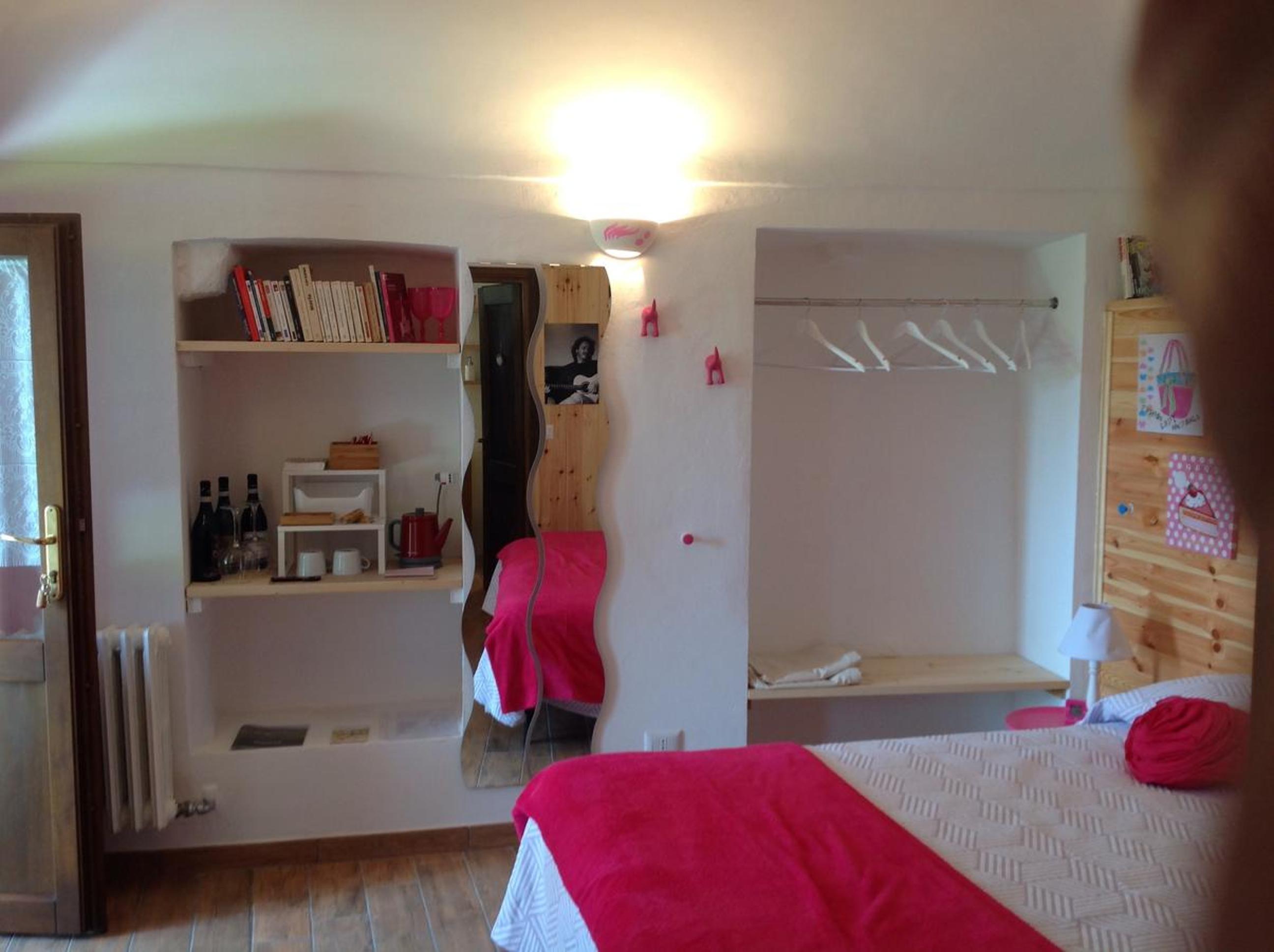 Deluxe Double Room with Shower photo 1