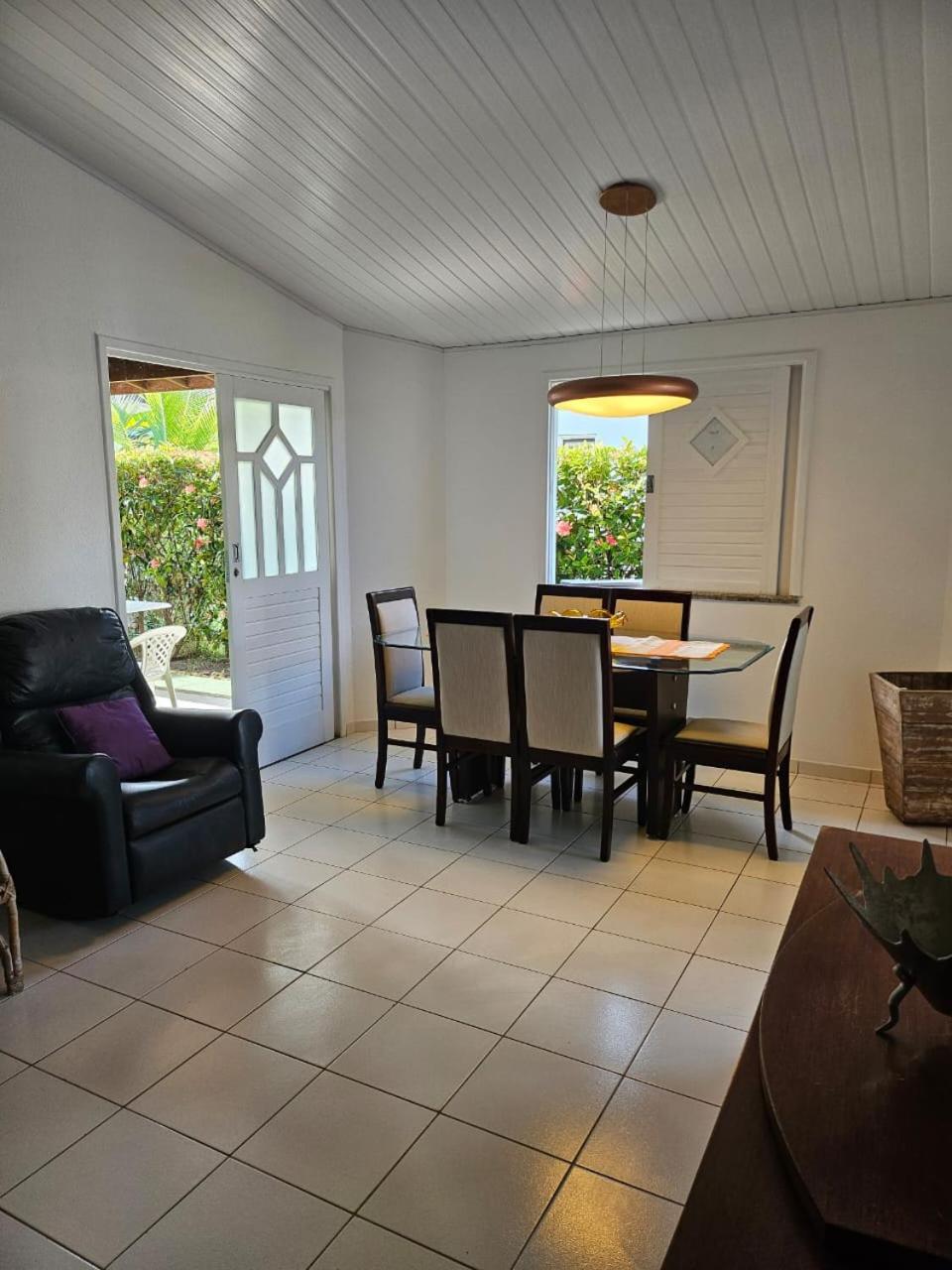 Three-Bedroom House photo 3