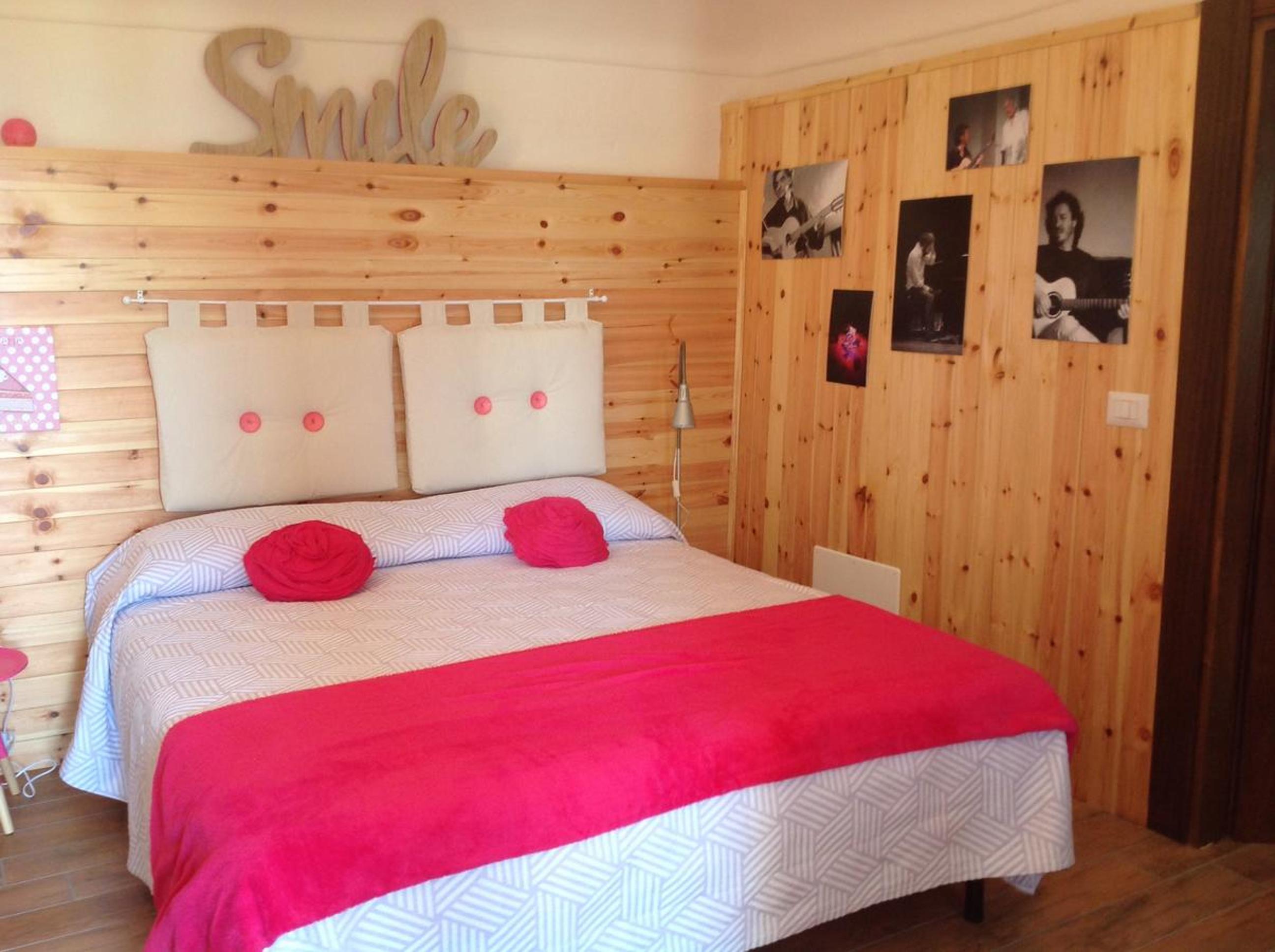 Deluxe Double Room with Shower photo 3
