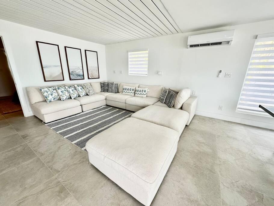 Three-Bedroom House photo 1