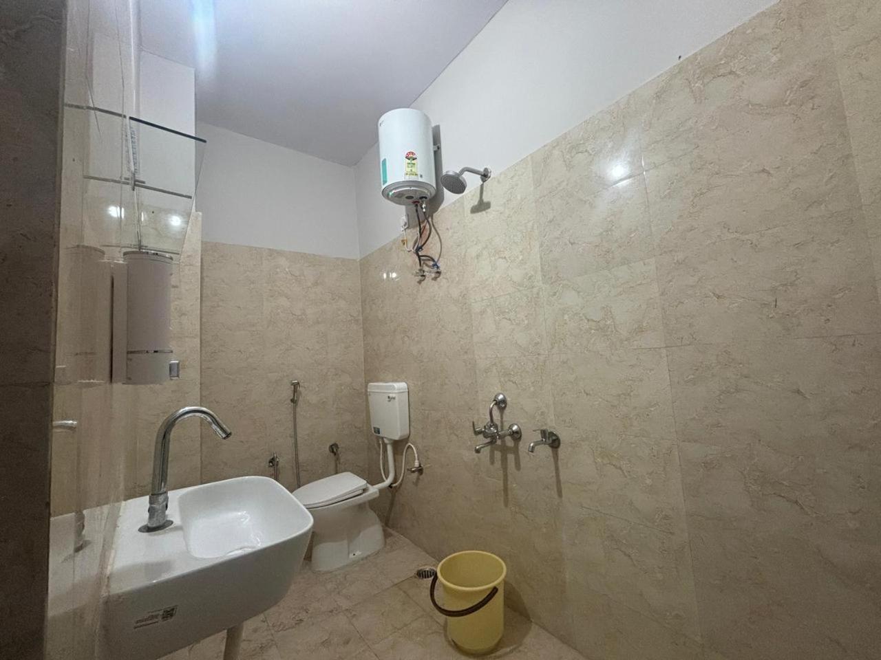 Budget Double Room photo 2